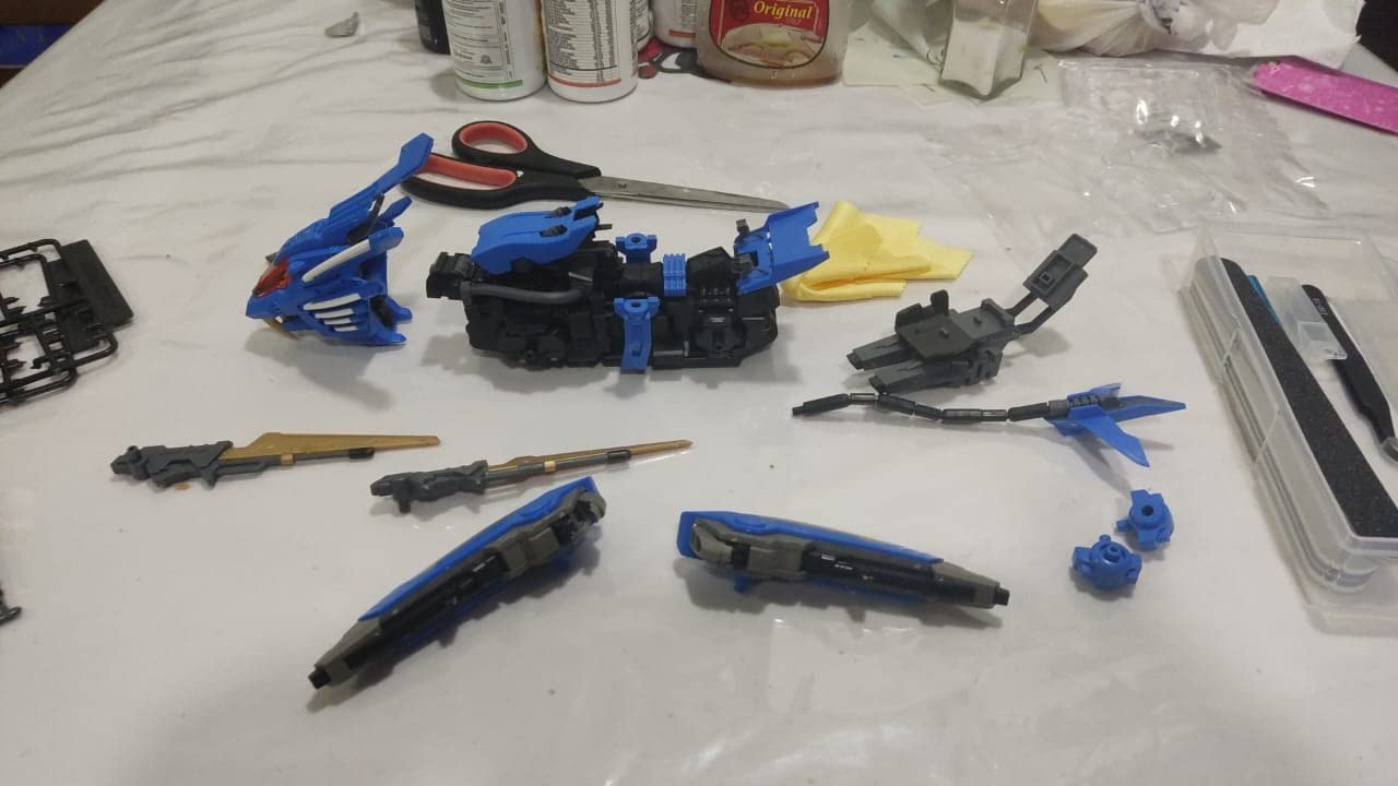 Zoids RZ-028 Blade Liger AB Plastic Model Kit, Multicolor customer photo 1