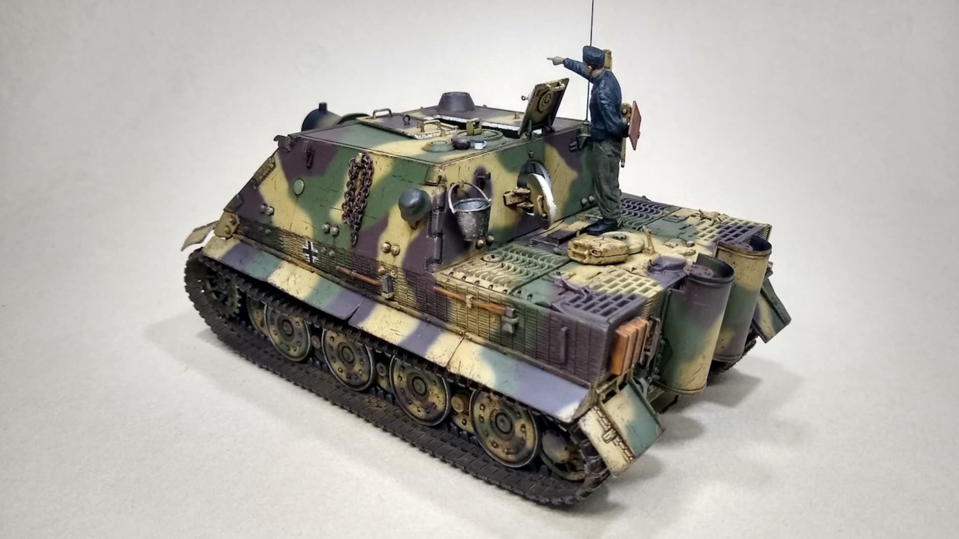 Italeri ITA6573 1:35 38cm RW 61 auf Sturmmorser Tiger [Model Building KIT] customer photo 2