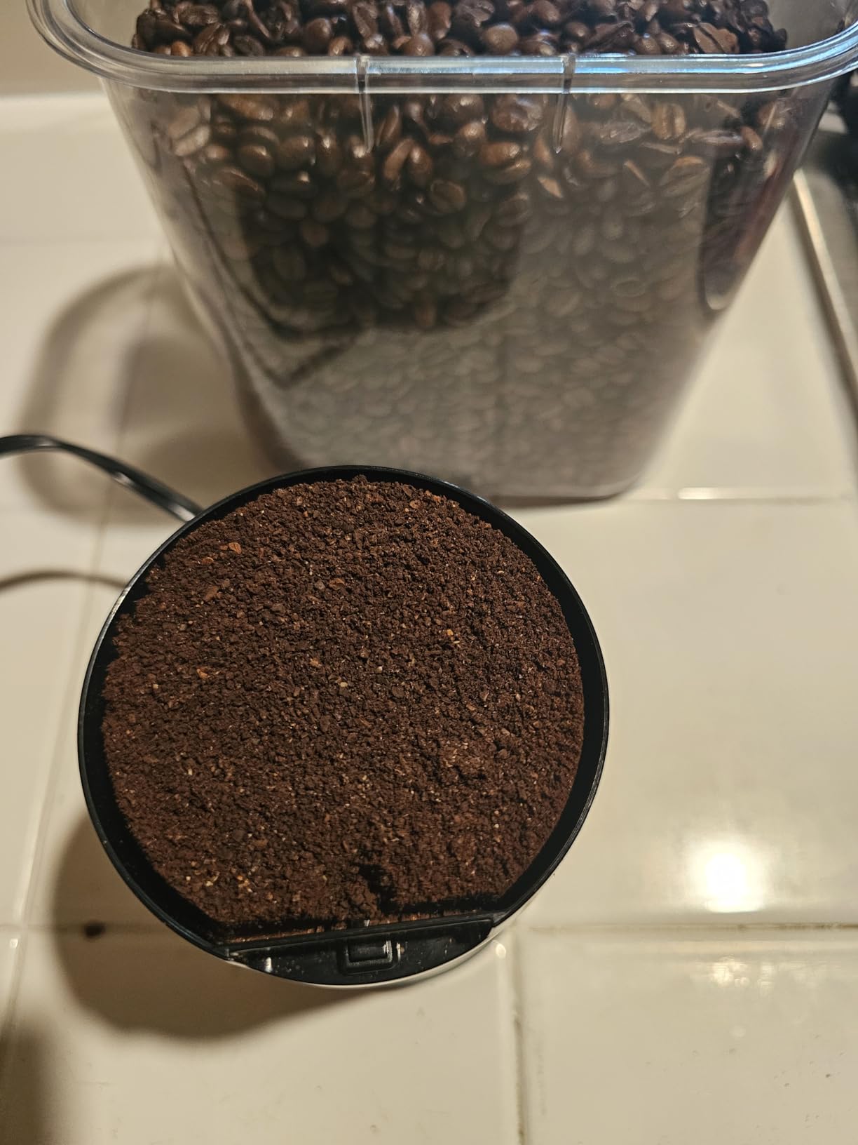 BLACK+DECKER One Touch Coffee Grinder, 2/3 Cup Coffee Bean Capacity, Spice Grinder, One Touch Push-Button Control -150 Watts -Stainless Steel Blades customer photo 1