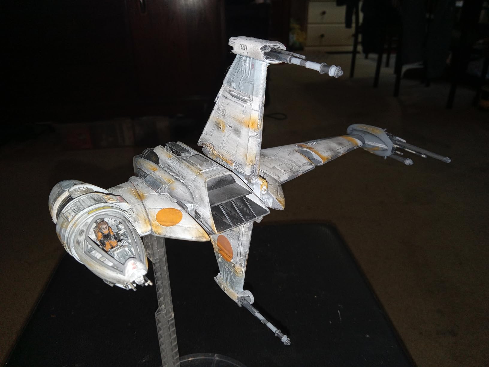 Revell 01208 Bandai Star Wars B-Wing 1:72 Model Kit customer photo 1