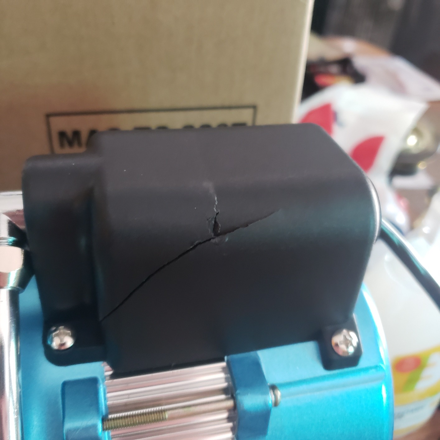 Master Airbrush 1/5 HP Cool Runner II Dual Fan Tank Air Compressor Kit Model TC-326T - Professional Single-Piston with 2 Cooling Fans, Runs Longer Without Overheating - Regulator Water Trap, Holder customer photo 1