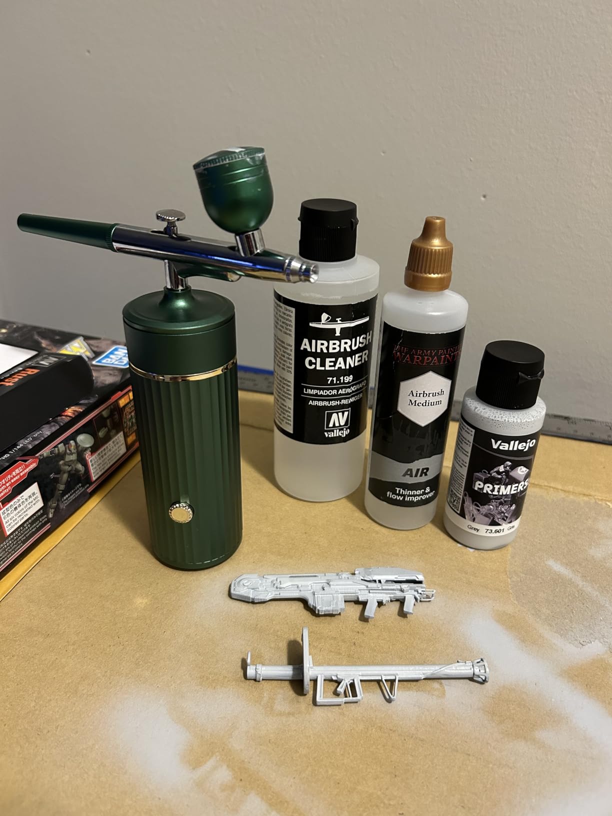 The Army Painter Airbrush Medium, 100ml Dropper Bottle Acrylic Paint Thinner, Flow Improver, for Airbrushing and Painting Wargaming Miniatures, Perfect for Tabletop Boardgames customer photo 2