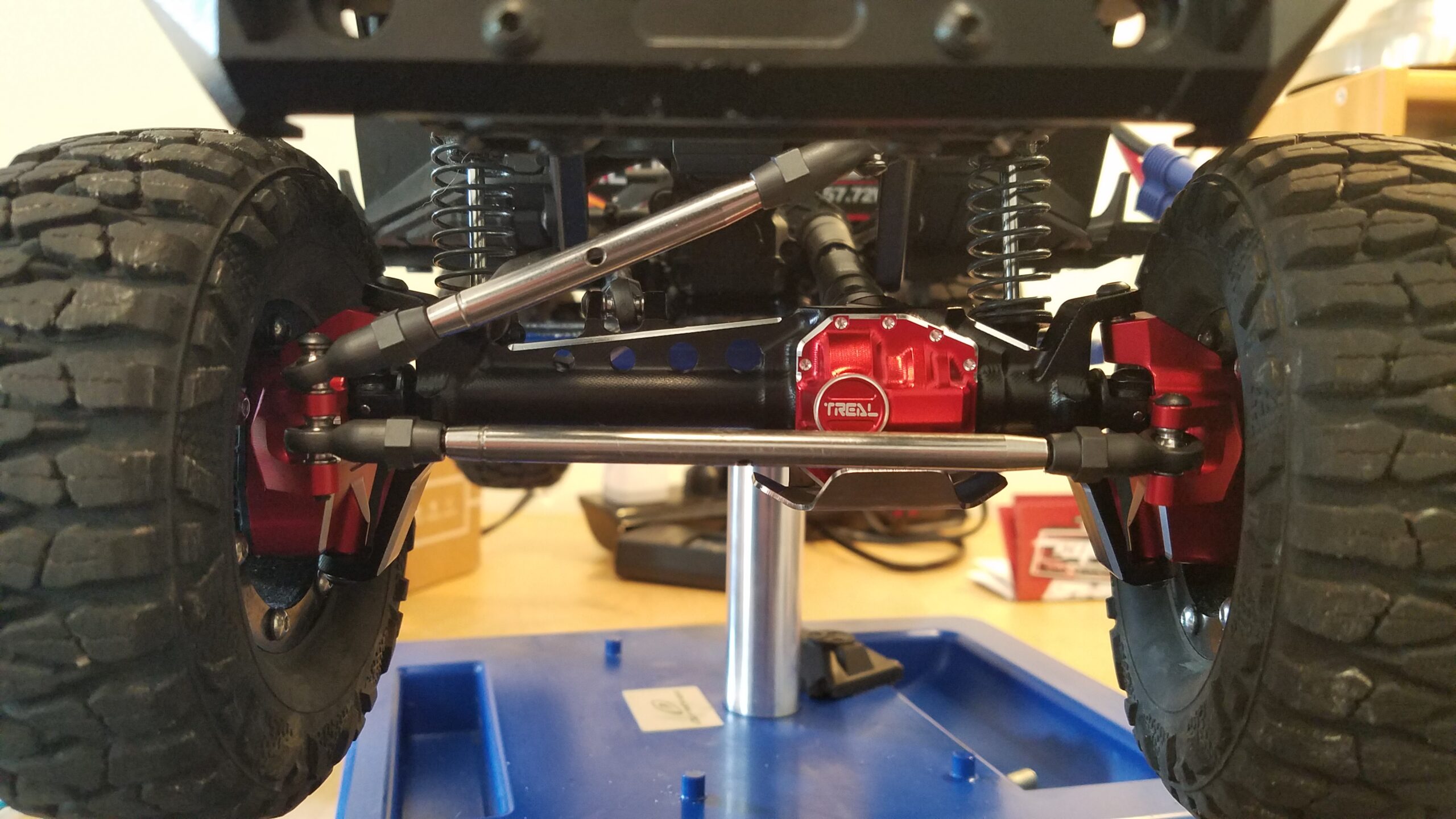 Treal SCX10 III Front Axle CNC Aluminum 7075 Front Portal Axles for SCX10 3 1/10 Scale AR45P Axles (Black) customer photo 2