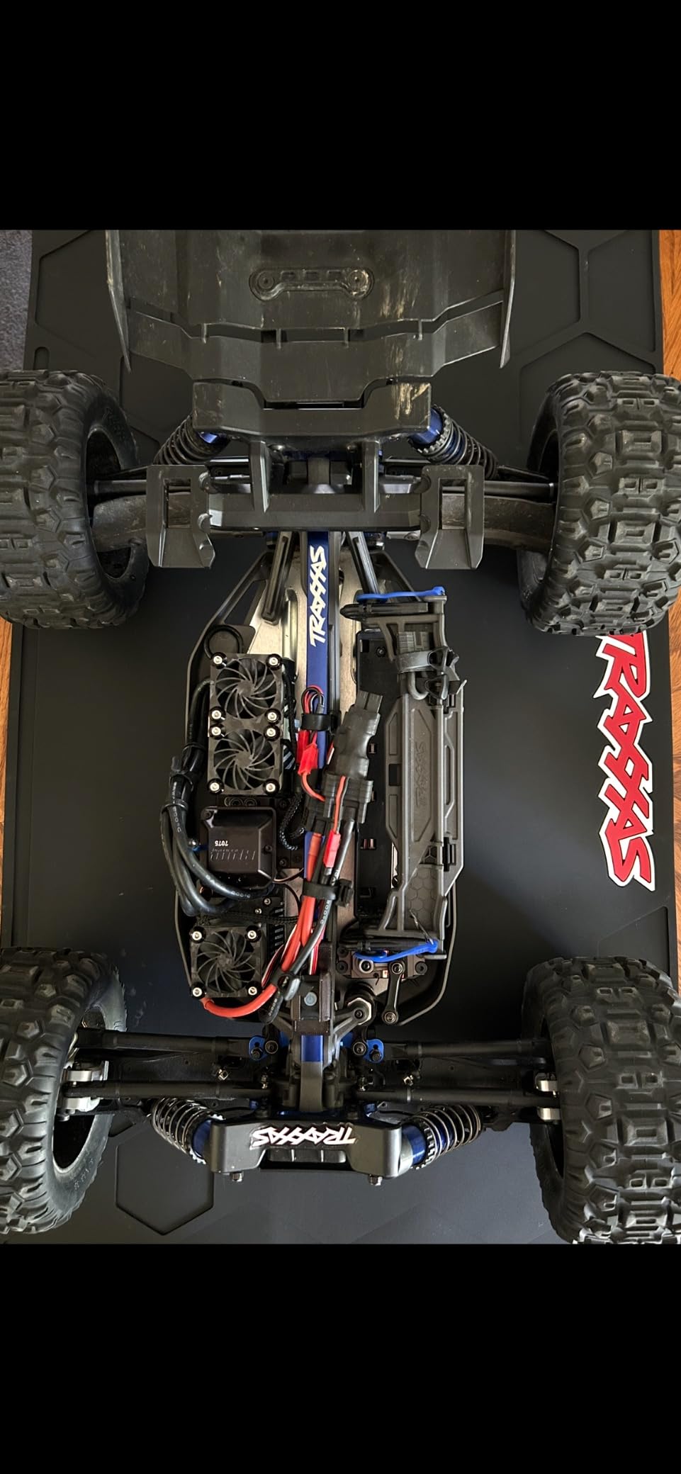 Traxxas 3426 - Pit Mat, Rubber, 36x20x0.25 customer photo 2