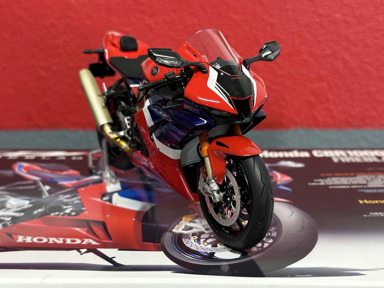 Tamiya 14138 300014138 1:12 Honda CBR 1000-RR-R Fireblade SP Faithful Replica Model Kit customer photo 1