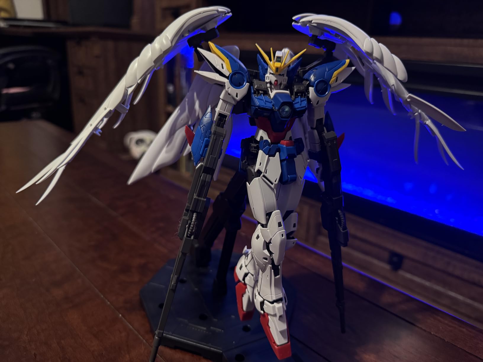 Bandai Hobby - Gundam Wing: Endless Waltz - Wing Gundam Zero (EW) Ver. Ka MG 1/100 Model Kit customer photo 1