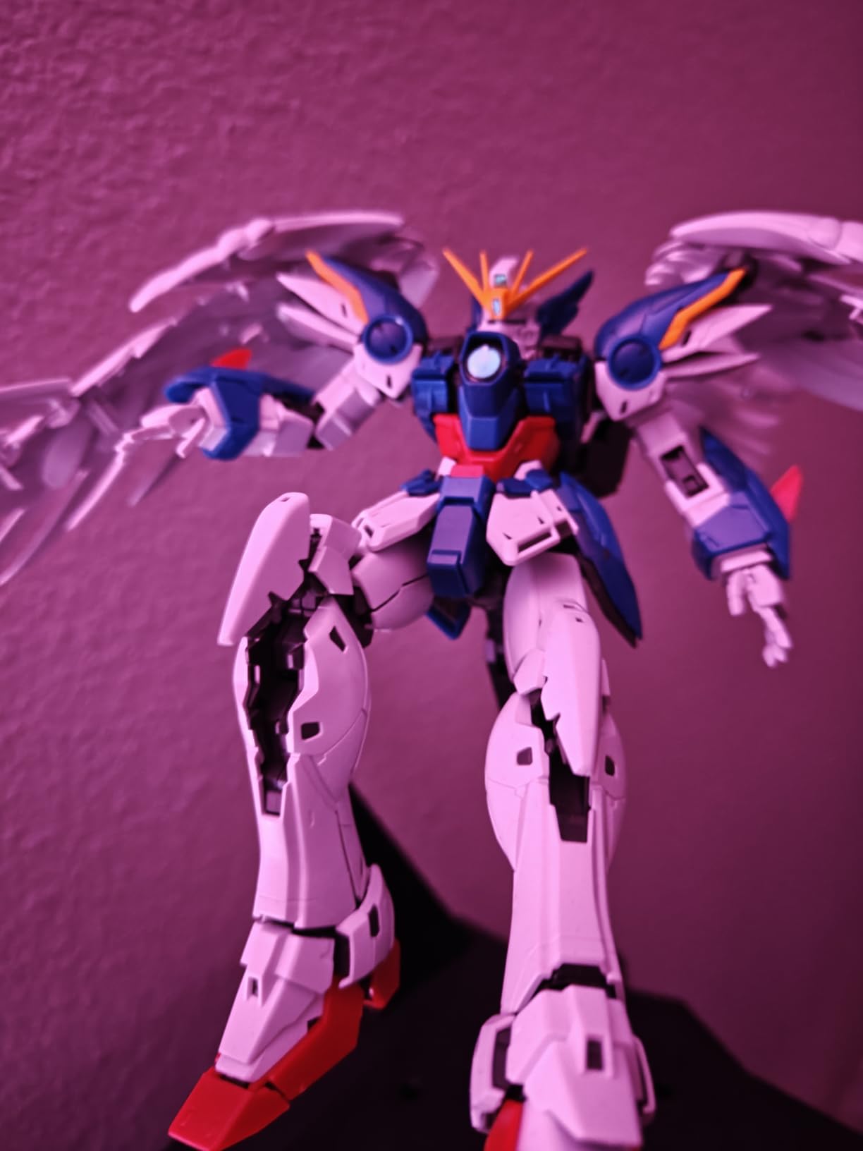 Bandai Hobby - Gundam Wing: Endless Waltz - Wing Gundam Zero (EW) Ver. Ka MG 1/100 Model Kit customer photo 2