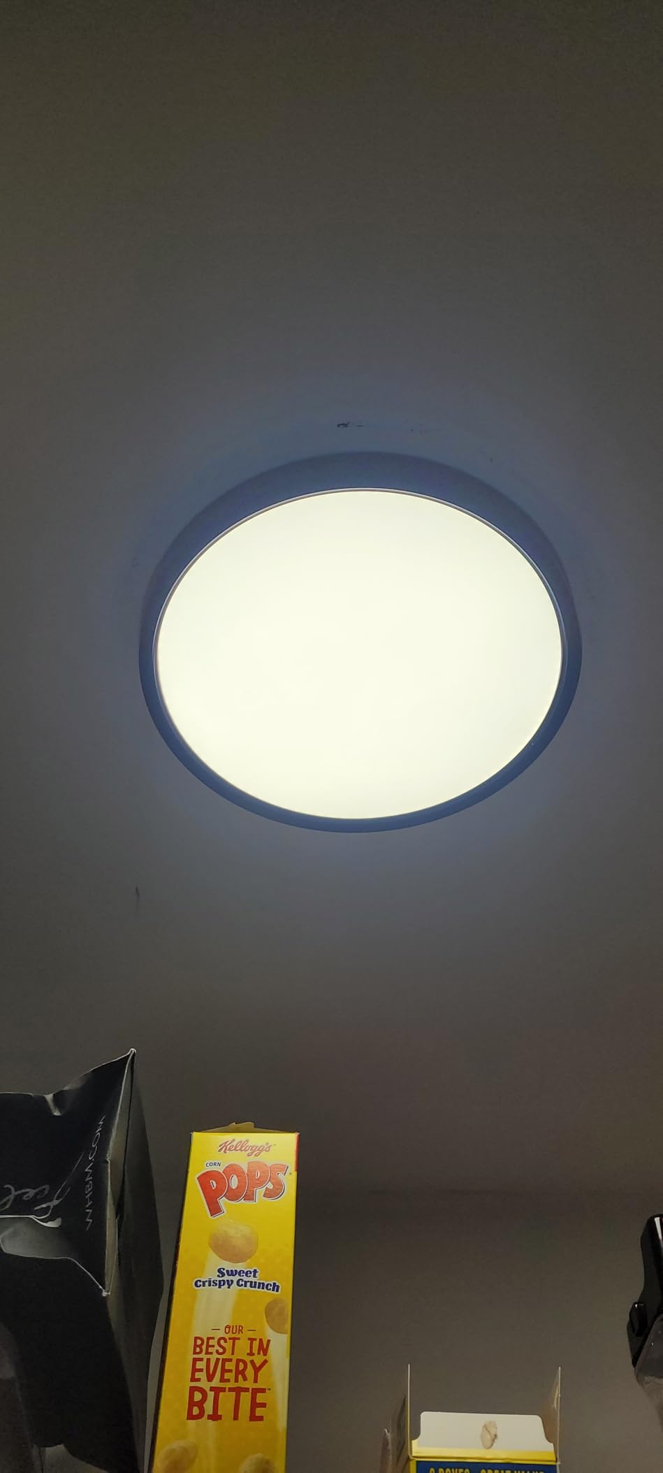 hykolity 12 Inch Selectable CCT LED Round Flat Panel Light, 24W 3000K/4000K/5000K, Edge-Lit Flush Mount Ceiling Light Fixture for Kitchen, Bedroom, Laundry and Closet Room, White customer photo 1