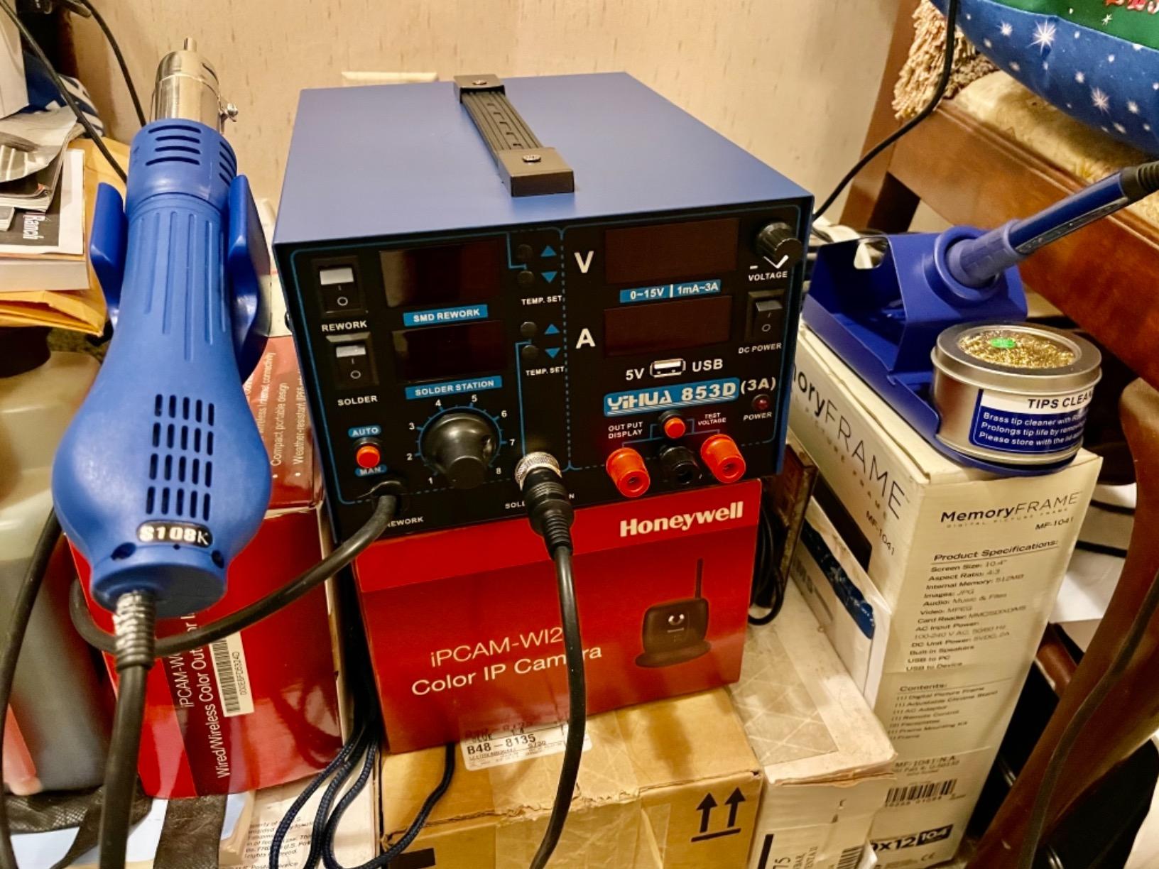 YIHUA 853D USB 3A Three Tools Soldering Station, Hot Air Rework Station and Power Supply 0~3A, 0-15V with output and test modes. Also ºC/°F display, Digital Cal, Sleep Function customer photo 1