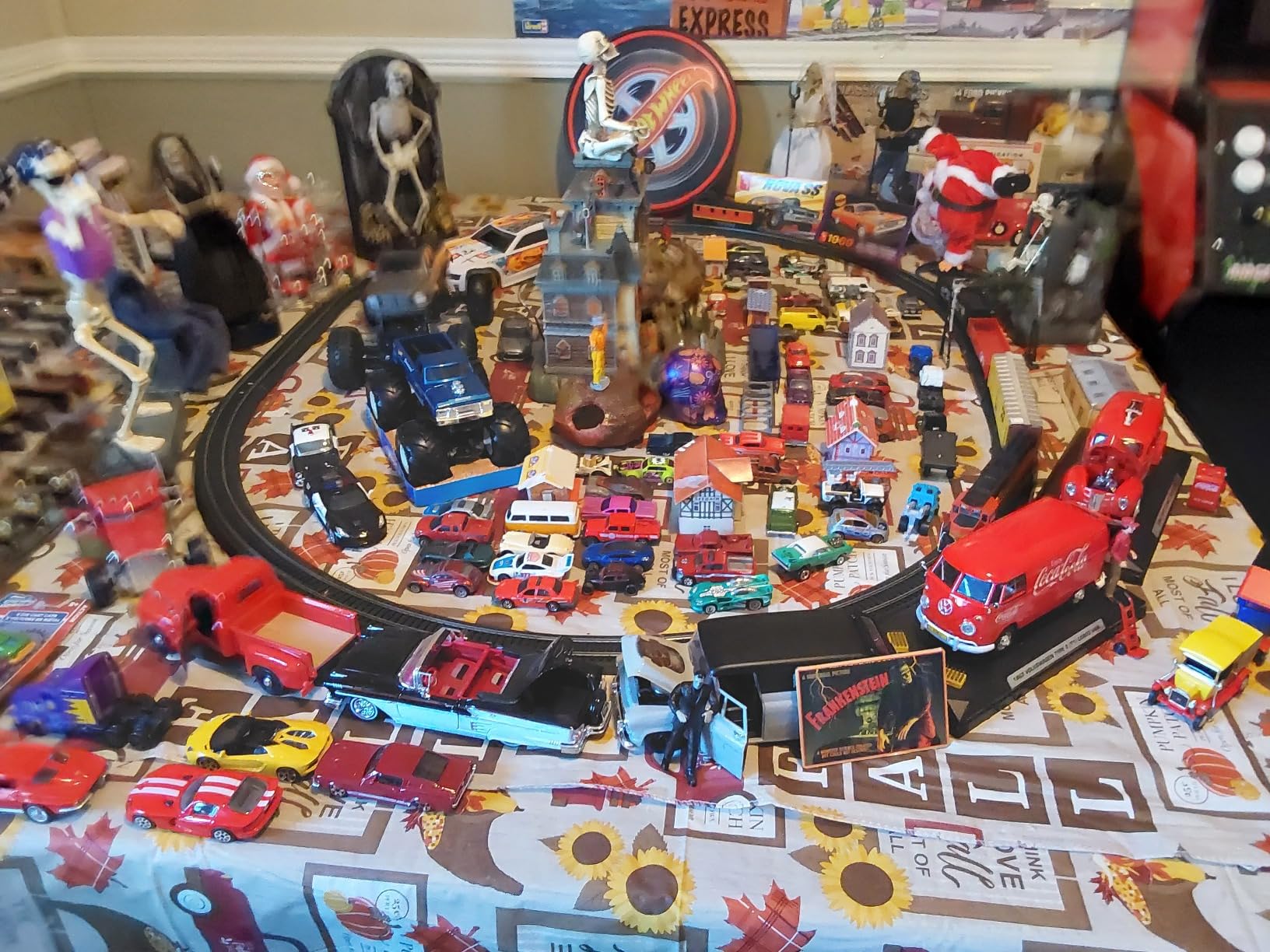 Jada Fast & Furious Presents: Hobbs & Shaw Hobbs' 1:24 Custom Peterbilt Truck Die-cast Car customer photo 2