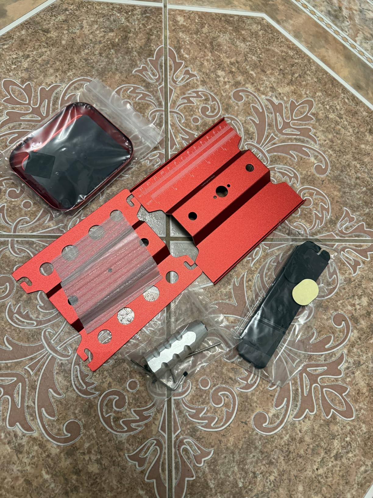 RC Car Work Stand Aluminum Repair Workstation 360 Degree Rotation Lift Lower w/Screw Tray for 1/10 1/12 1/16 Scale Traxxas TRX4 Axial Arrma Redcat Losi RC Crawler Monster Truck Buggy (Red) customer photo 1