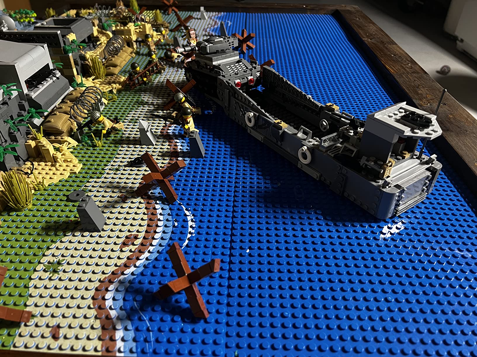 General Jim's WW2 Landing Craft Higgins Boat Building Blocks Set - 325 Pieces with Military Jeep & Rotating Figures customer photo 1