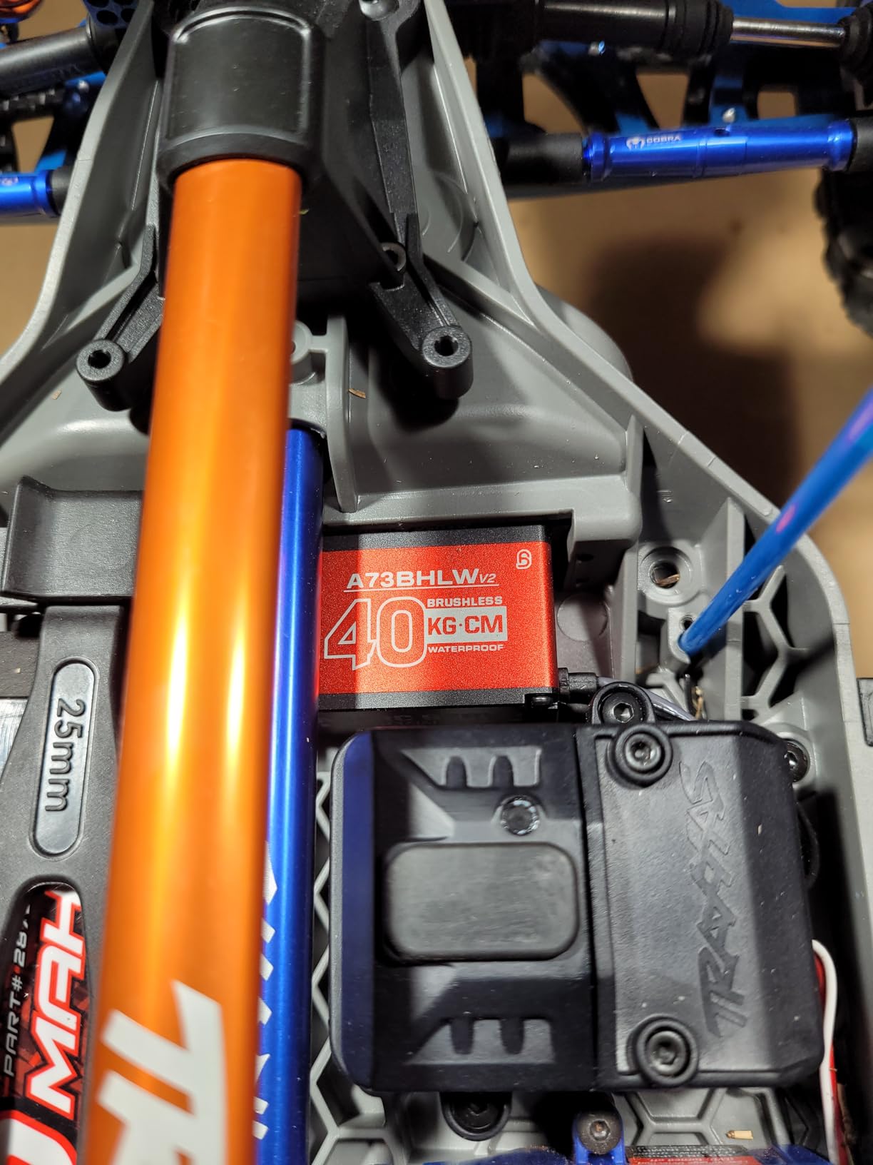 AGFRC 40KG Waterproof RC-Steering-Servo High-Torque - Full Metal Gear Brushless Digital Servo for 1/10 RC Car, Control Angle 180 degrees (A73BHLW V2) customer photo 1