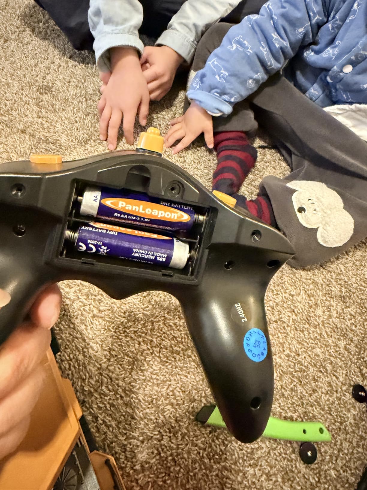 Remote Control Construction Dump Truck Toy 2.4G RC 6 Channel Bulldozer 4 Wheel Driver Mine Construction Alloy Metal Vehicle Truck 1:18 with 2 Rechargeable Batteries for Boys Birthday Gift Age 6+ customer photo 2