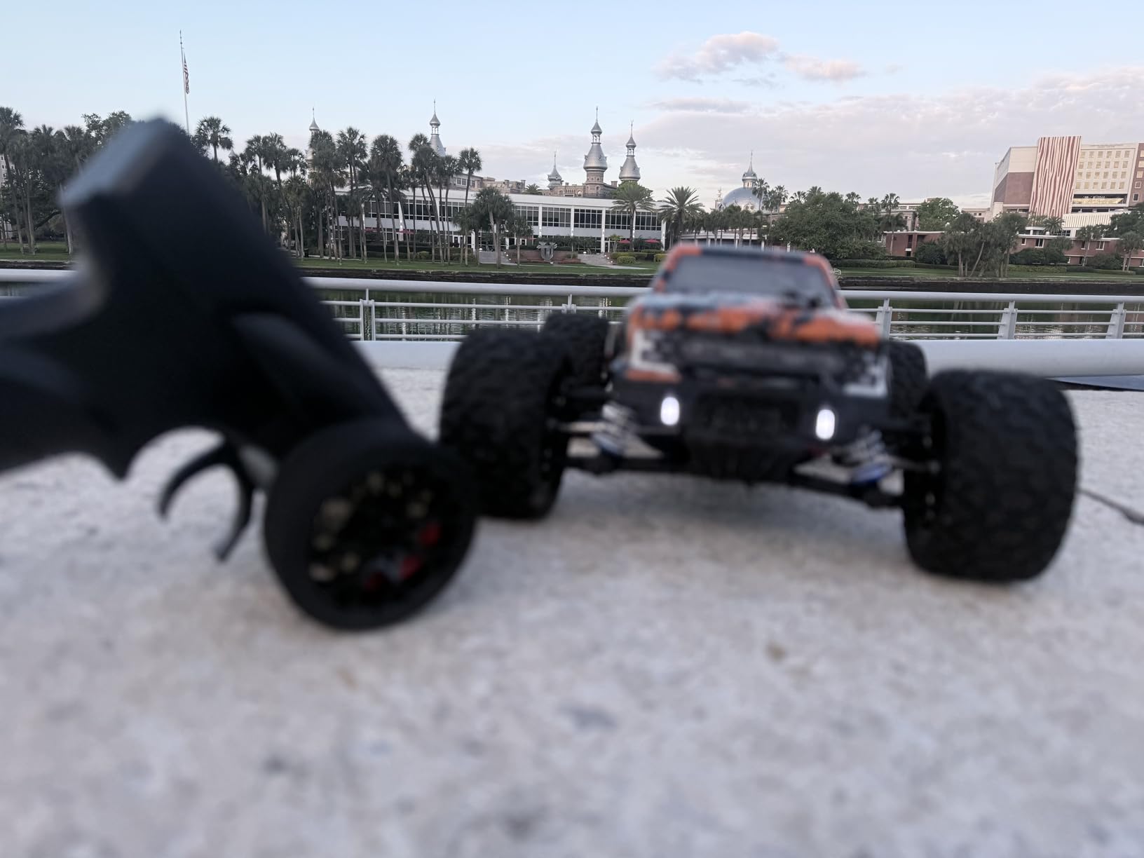 HAIBOXING 1:18 Scale RC Monster Truck 18859 36km/h Speed 4X4 Off Road Remote Control Cars,Waterproof Electric Powered RC Cars All Terrain Toys Vehicles with 2 Batteries, Xmas Gifts for Kid and Adults customer photo 1