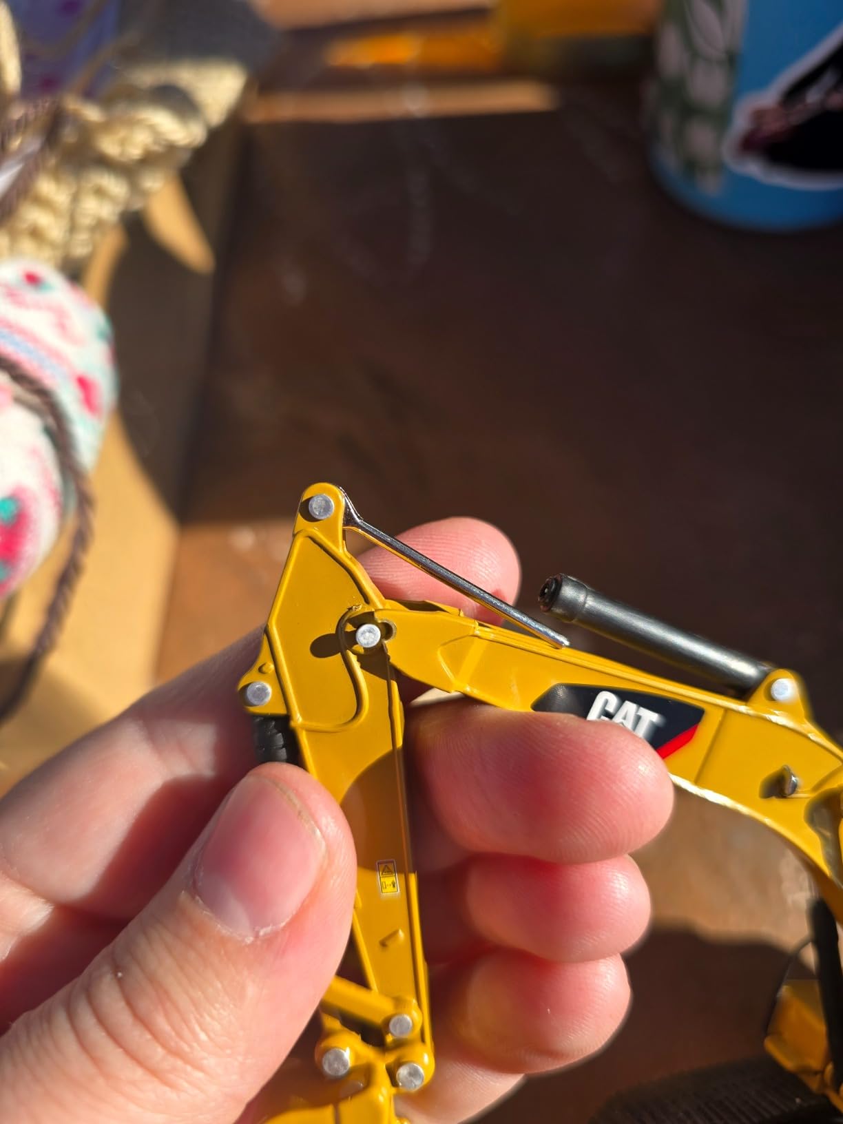 Diecast Masters 1/64 Caterpillar 320F L Hydraulic Excavator 85690 customer photo 1