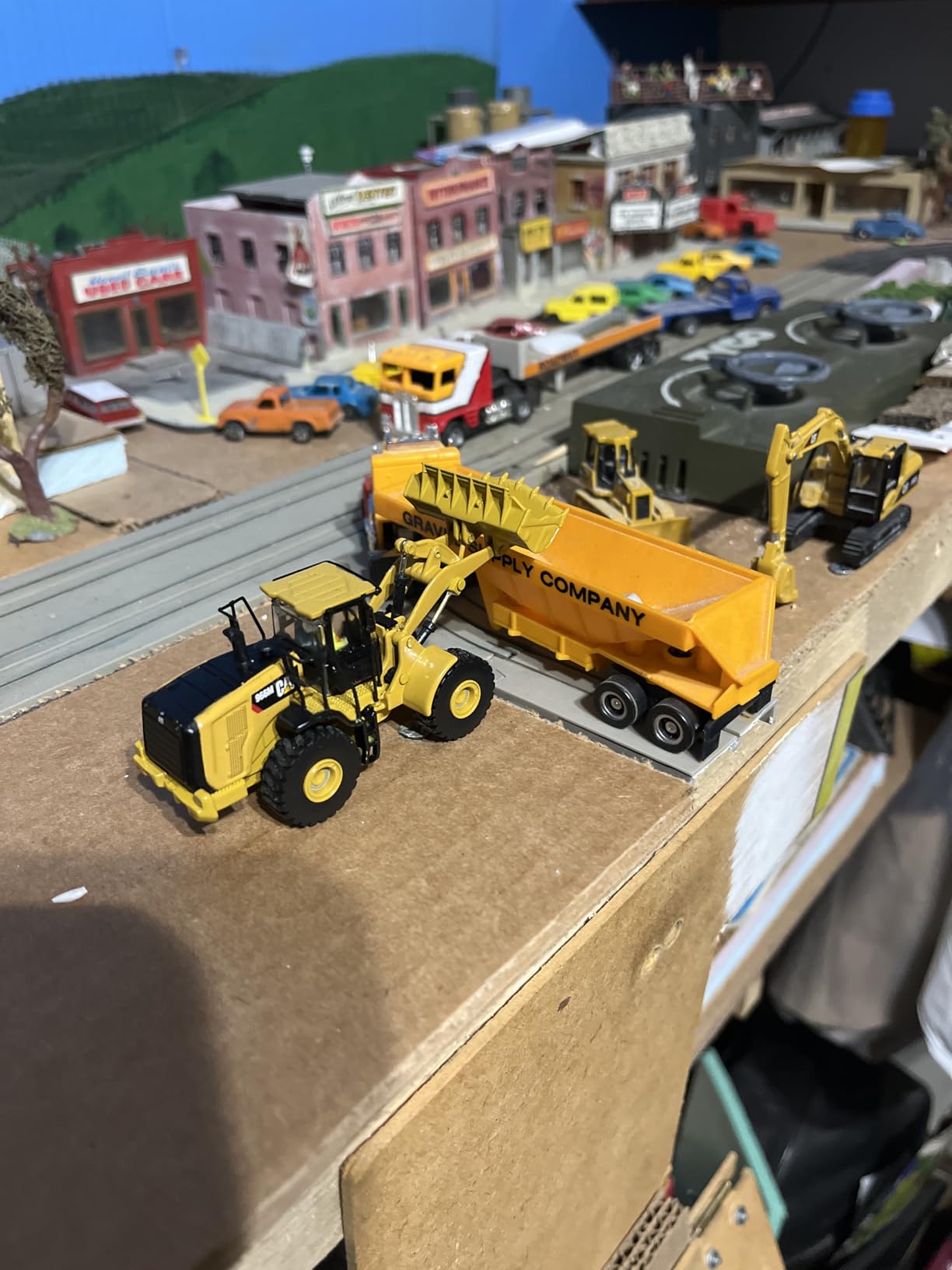 1:64 Cat 950M Wheel Loader - 85692 - Diecast Masters customer photo 1