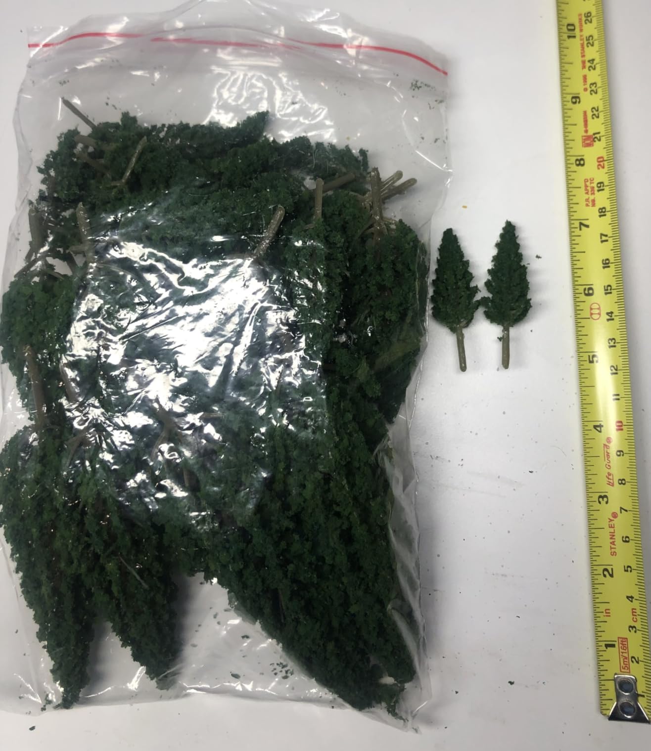 52pcs Model Pine Trees Green Pines Plastic for Forest HO Scale Model Railway Layout Miniature Scenery S0901 customer photo 1