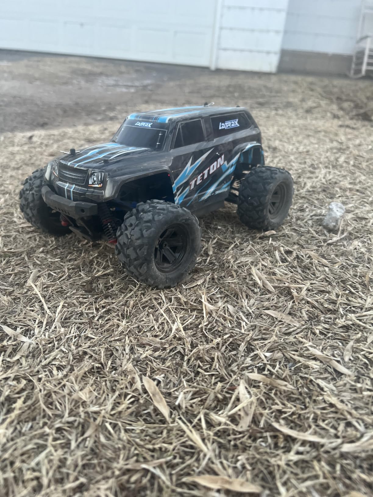 Traxxas 76054-5-BLK LaTrax Teton 1/18 Scale 4WD Truck Fully Assembled Ready to Run 2.4G customer photo 1