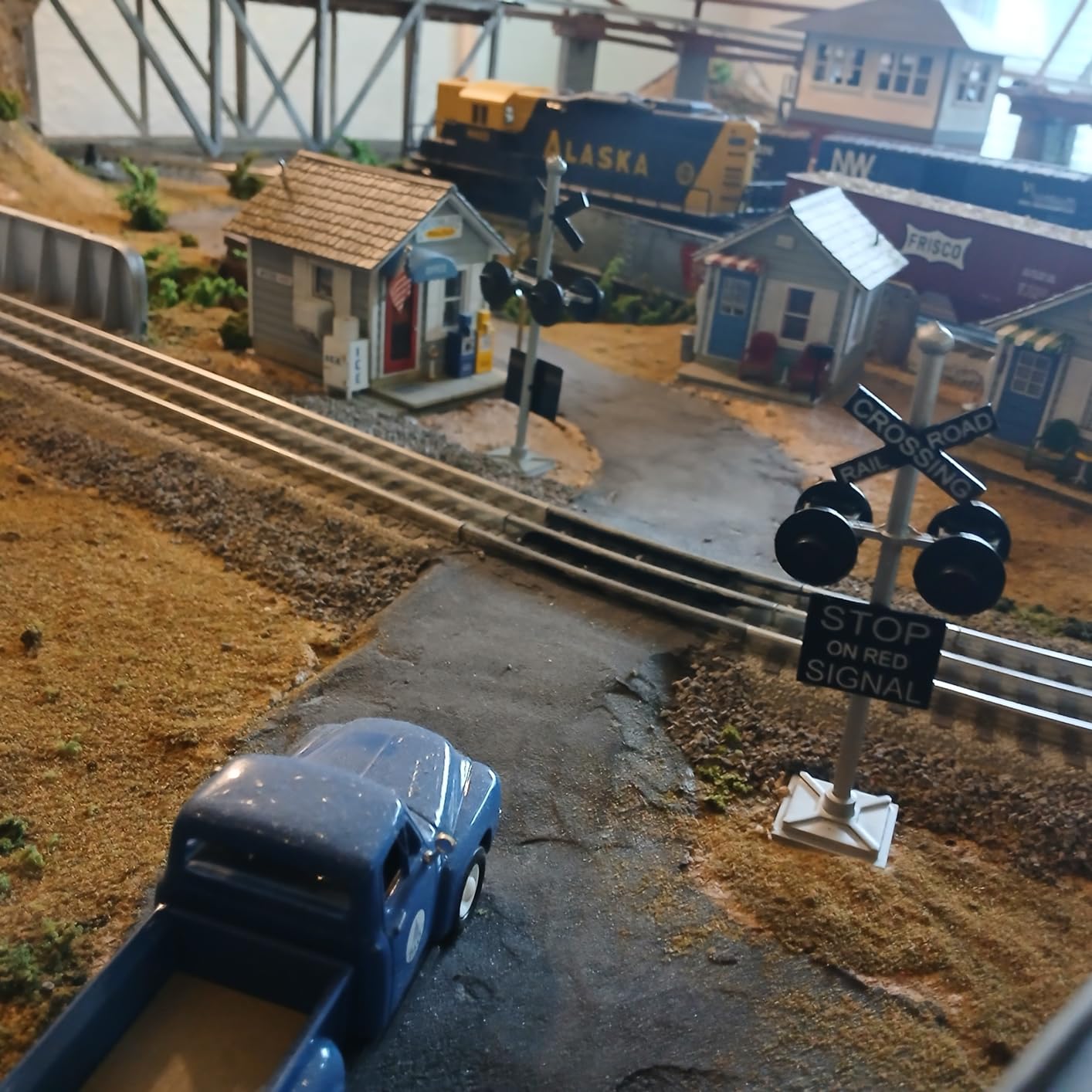 1Set O Scale Railroad Train/Track Crossing Sign 4 Heads LED Made + Circuit Board Flasher-Flashing Red Train Signal Lights customer photo 2