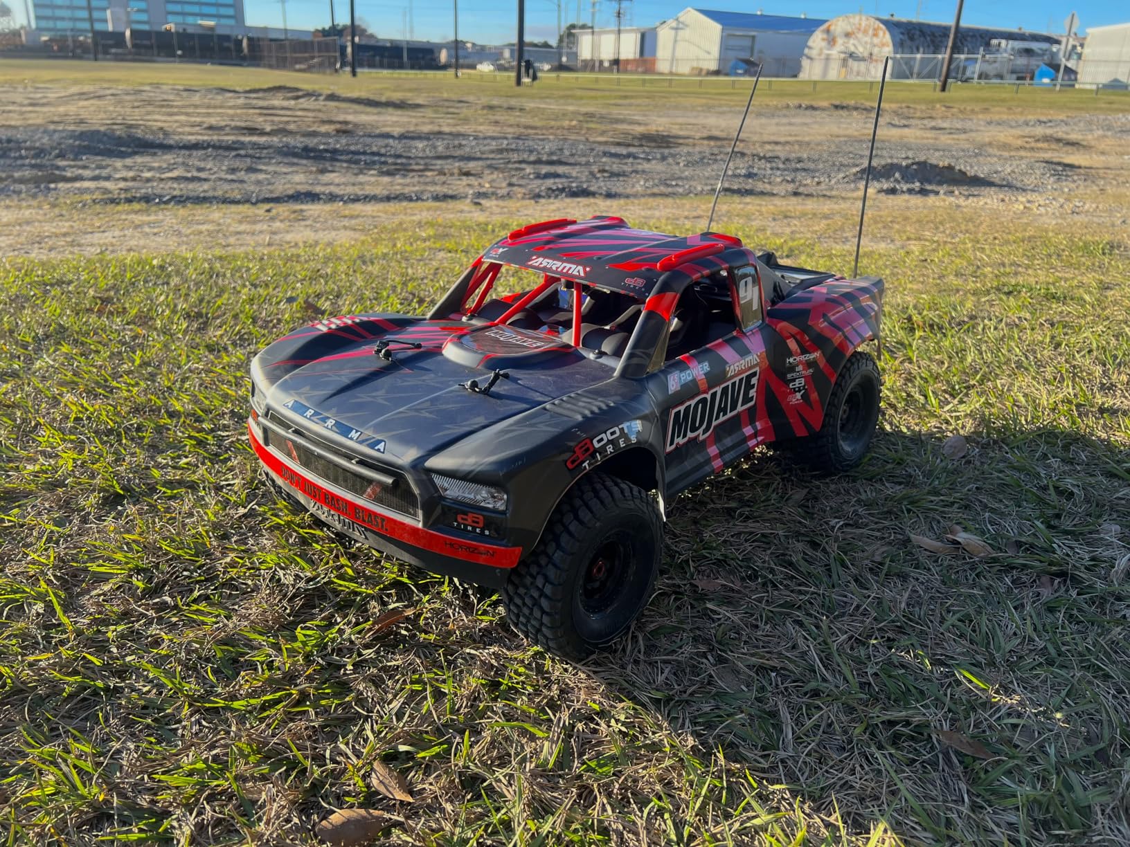 ARRMA RC Truck 1/7 Mojave 6S V2 4WD BLX Desert Truck with Spektrum Firma (Ready-to-Run), Red/Black, ARA7604V2T2 customer photo 1