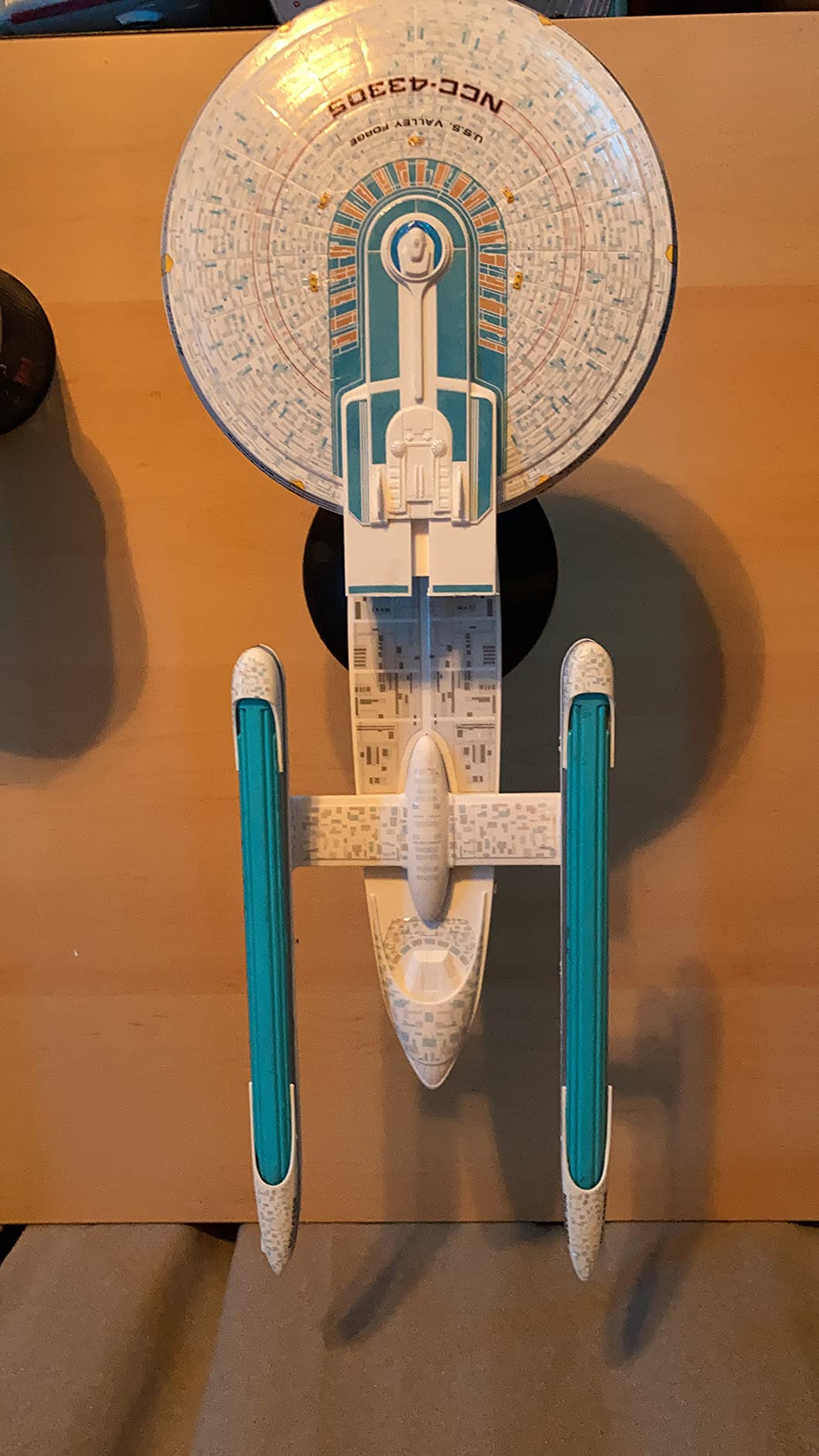 AMT Star Trek U.S.S. Excelsior 1:1000 Scale Model Kit customer photo 2