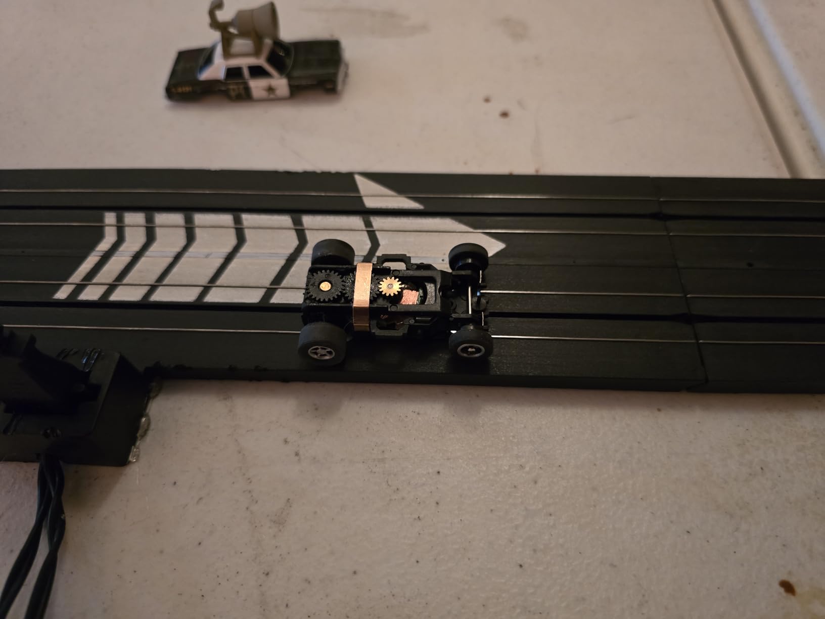 Auto World PSCXT-028 Xtraction Ultra G Complete Replacement HO Scale Electric Slot Car Chassis customer photo 2