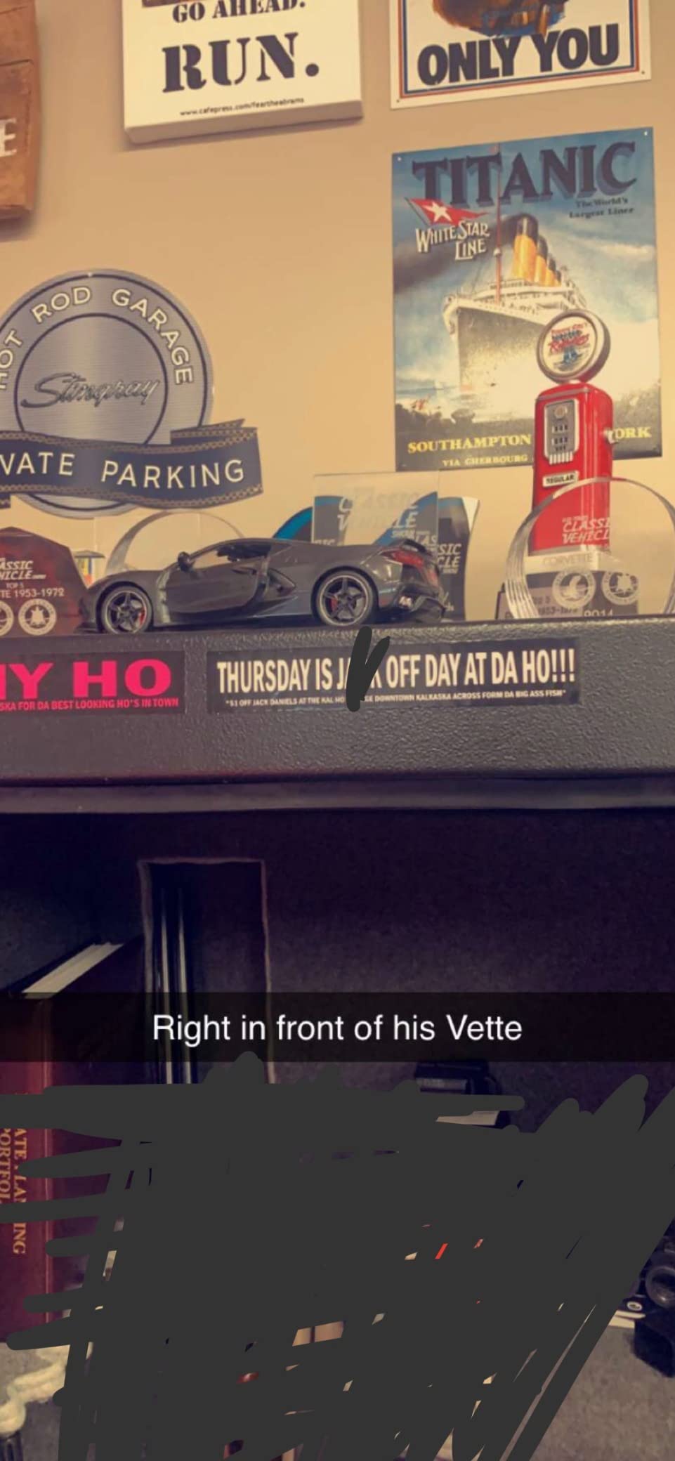 Maisto 1:18 Special Edition 2020 Chevrolet Corvette Stingray Z51 - Grey customer photo 1