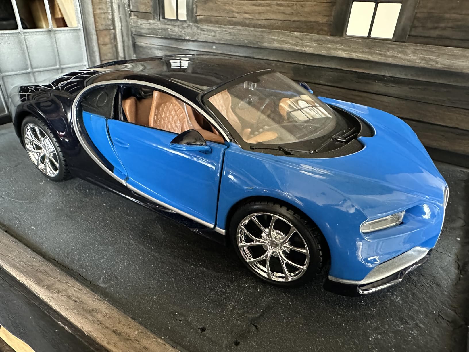 Maisto 1:24 Special Edition Bugatti Chiron customer photo 1