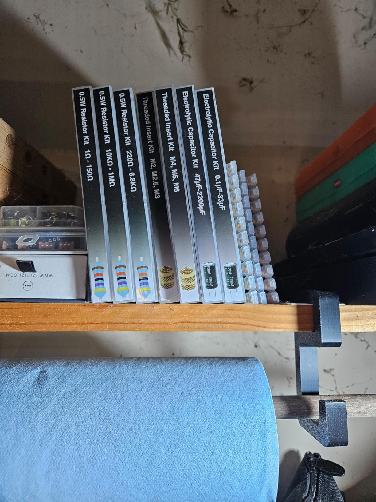 EEEEE 0.1uF-2200uF capacitors 20 Value 304pcs Individual Box Lid Electrolytic Capacitor Assortment kit for Industrial Electrical and arduino (304pcs 20values 10-50v) customer photo 1