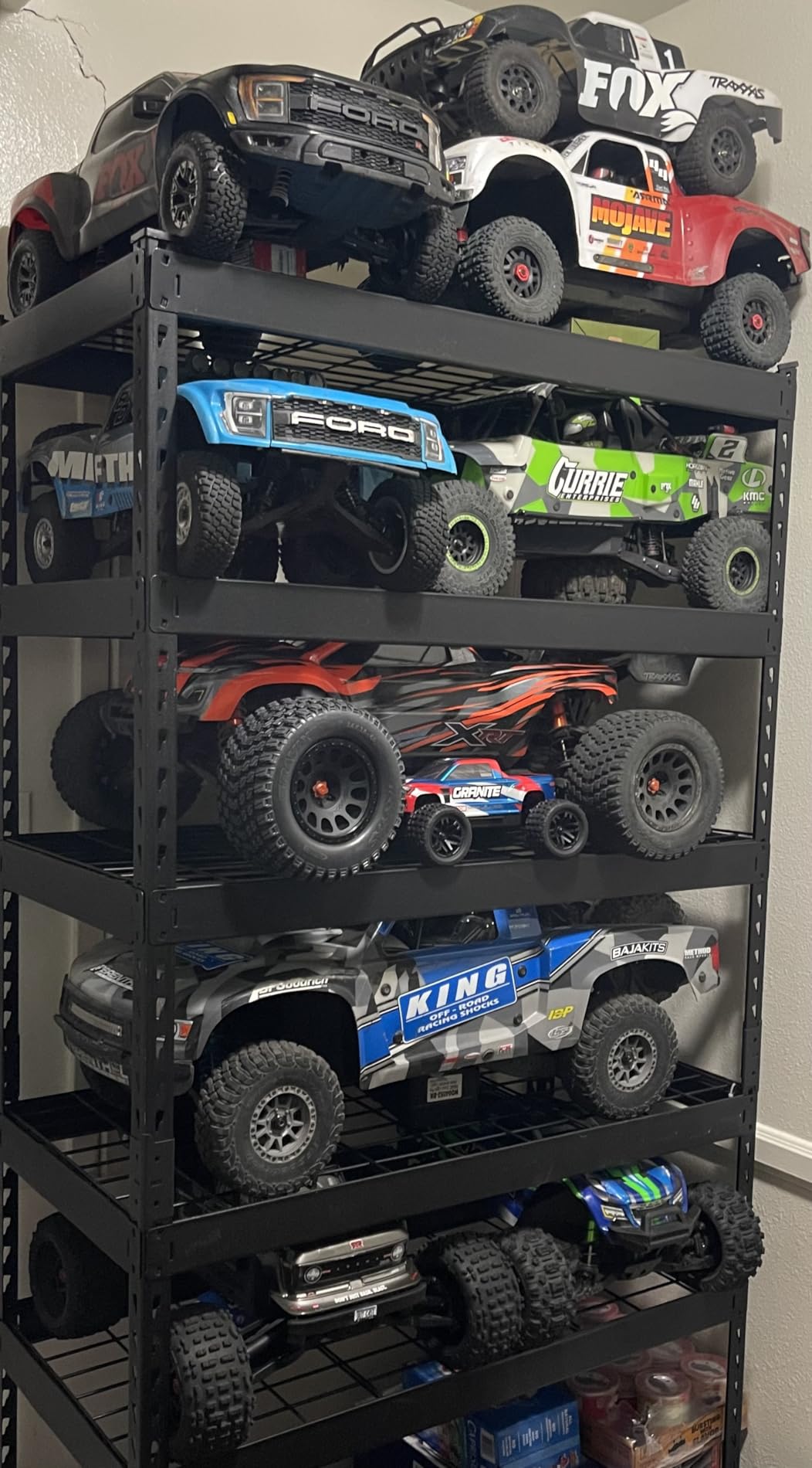 Losi 1/6 Super Baja Rey 2.0 4WD Brushless Desert Truck RTR (Battery and Charger Not Included), King Shocks customer photo 2