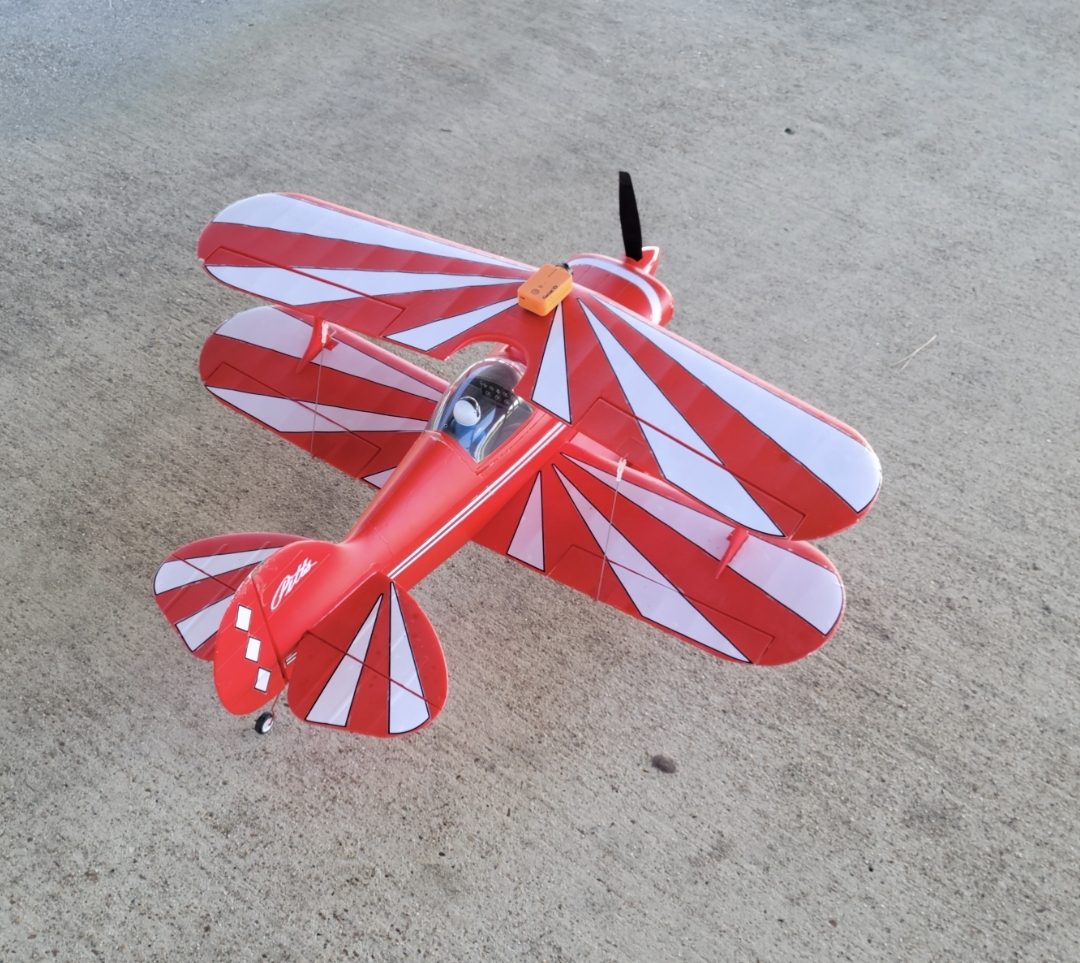 E-flite Pitts S-1S BNF Basic with AS3X and Safe Select 850mm EFL35500 customer photo 2