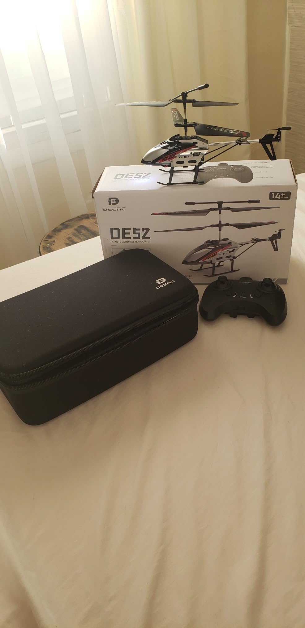 DEERC DE52 Remote Control Helicopter,Altitude Hold RC Helicopters with Storage Case Extra Shell,2.4GHz Aircraft Indoor Flying Toy with High&Low Speed Mode,2 Modular Battery for 24 Min Play Boys Girls customer photo 2