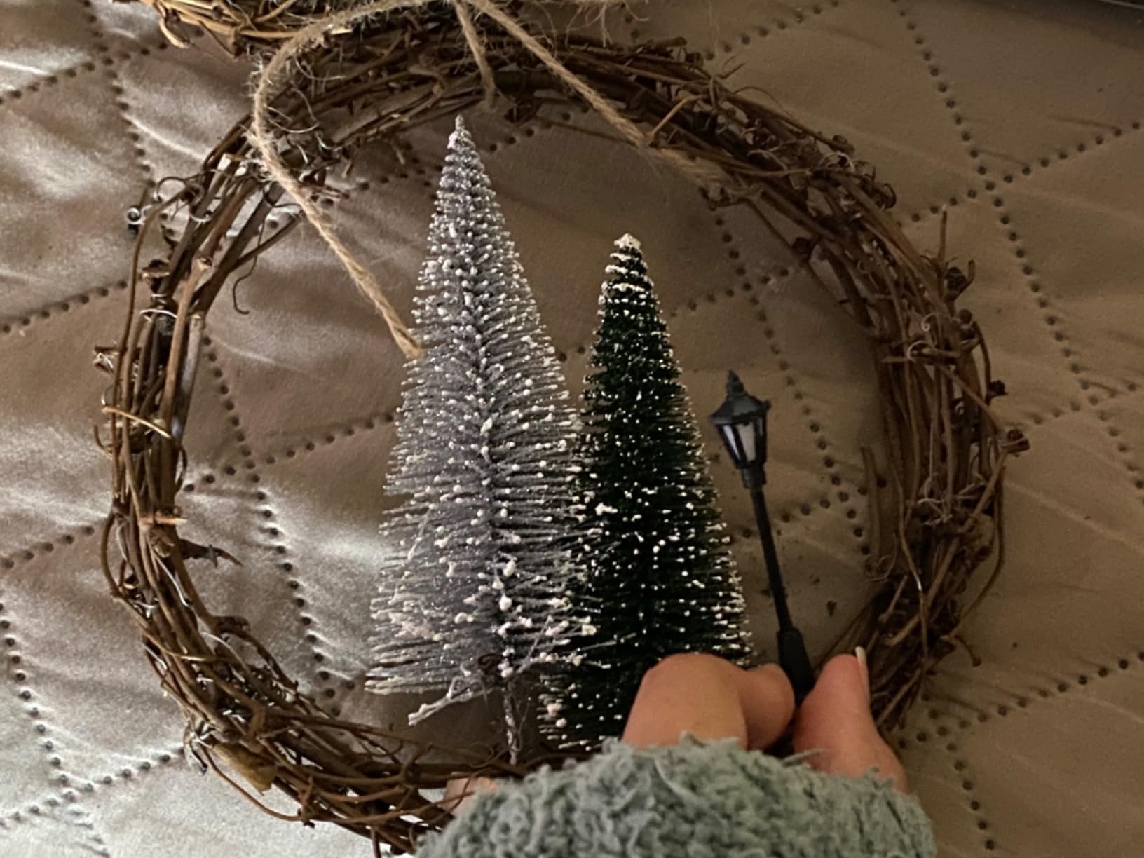 Maxmoral 10pcs 70mm Model Railway Antique Lamp Garden Street Light HO OO TT Scale 1:100 New customer photo 1