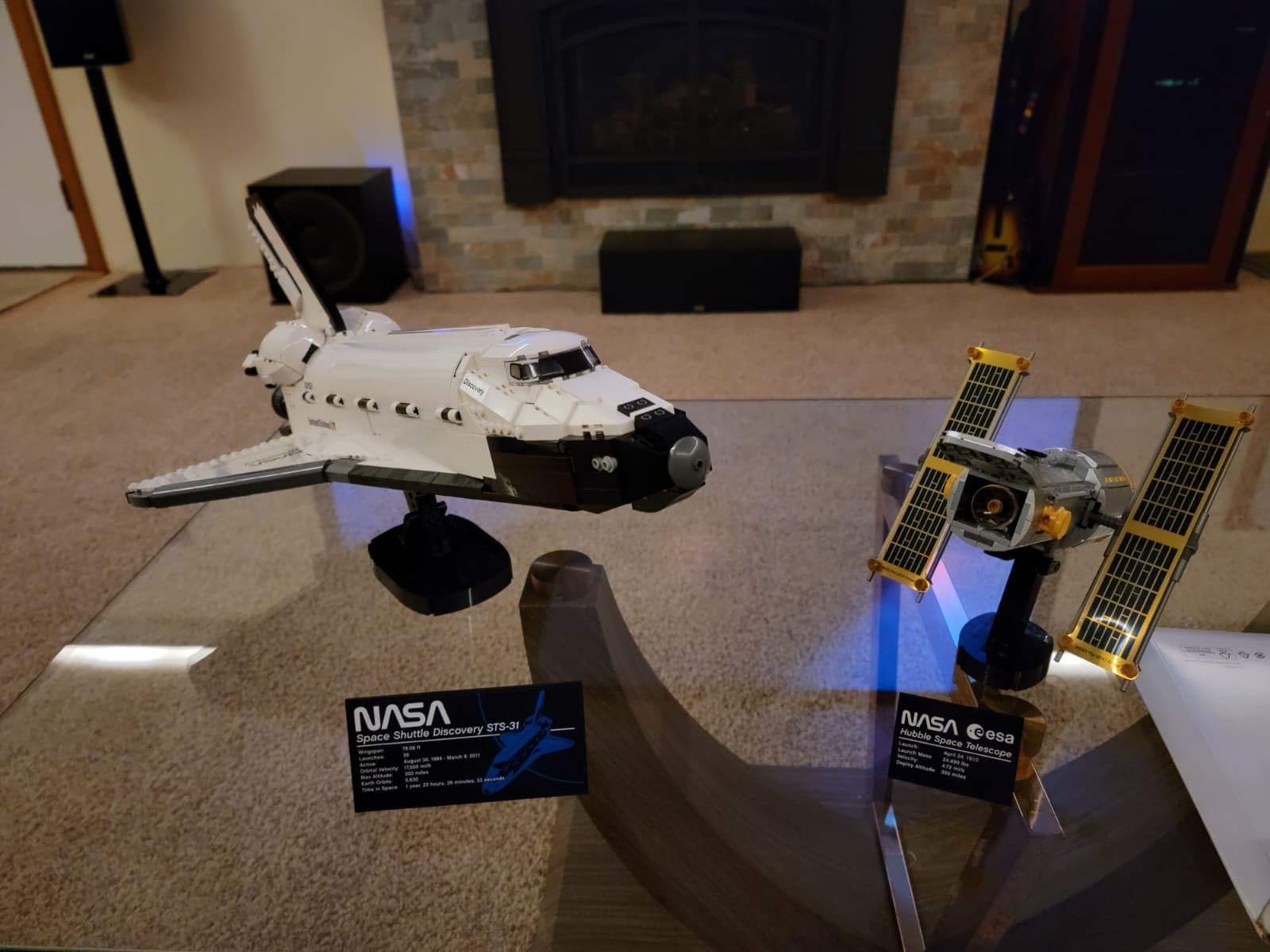 LEGO Icons NASA Space Shuttle Discovery 10283 Model Building Set - Spaceship Collection with Hubble Telescope, Detailed Display for Home or Office Decor, Gift Idea for Adults customer photo 1