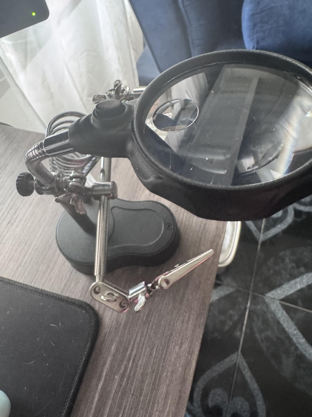 Helping Hands Magnifying Glass Soldering Station, LED Lighted 3.5X 12X Magnifier with Auxiliary Clips Alligator Clamp for Miniatures Projects, Model Making, Soldering customer photo 1