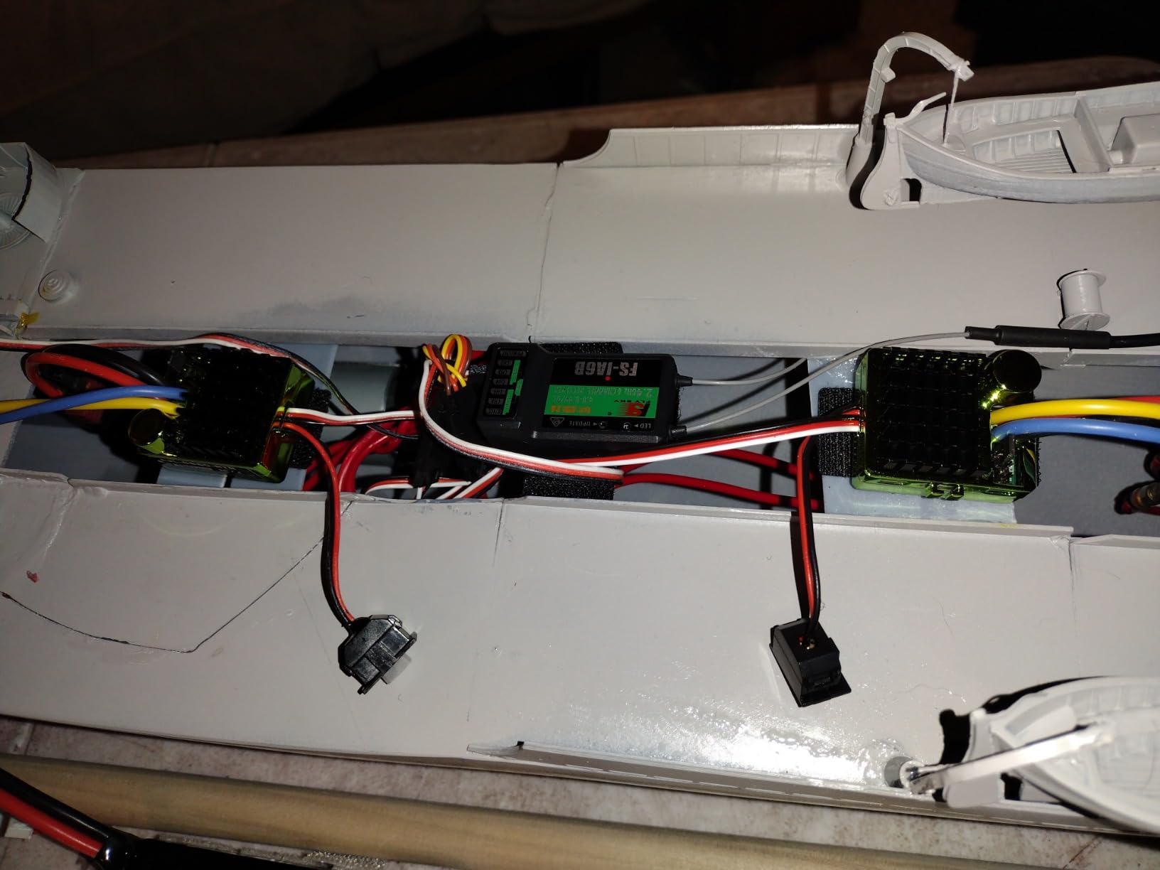 Flysky RC FS-iA6B Receiver 2.4G 6 Channel i-Bus PPM Receiver Compatible with Flysky FS-i6X / FS-i4 / FS-i6 / FS-i10 Radio Transmitter Remote Controller customer photo 2