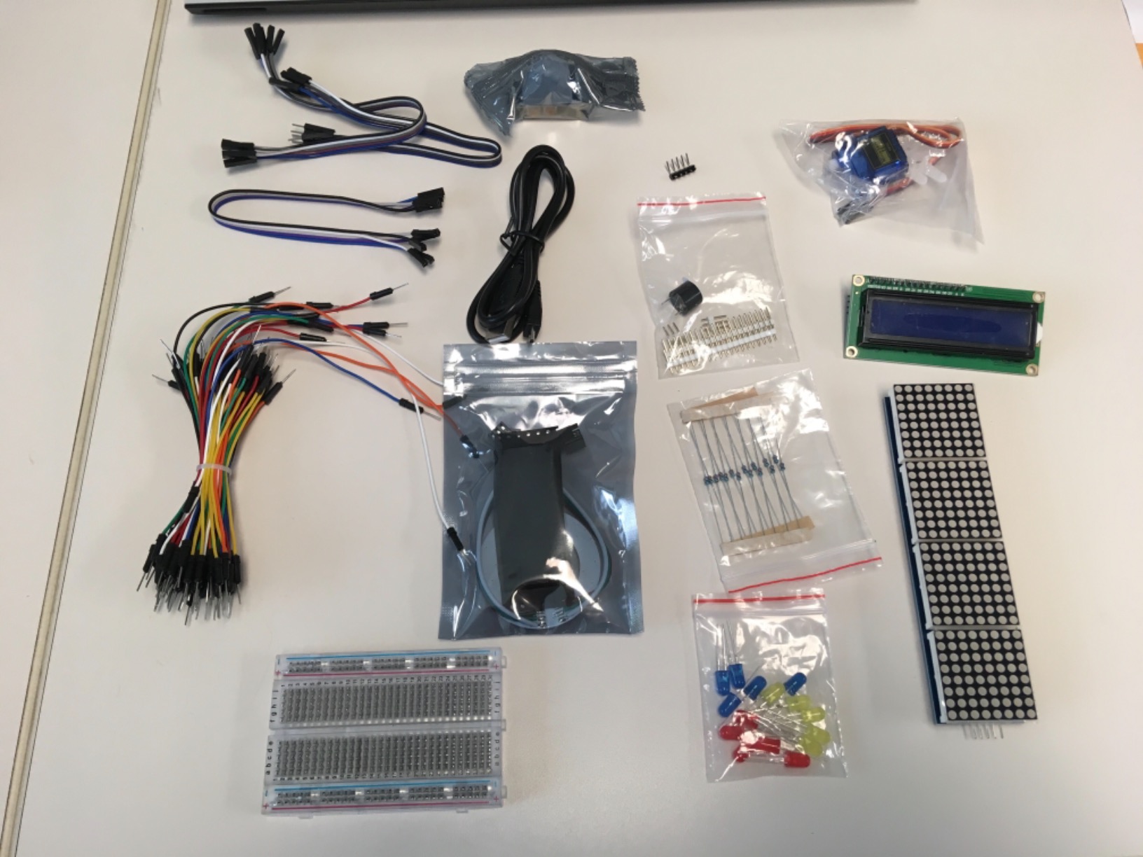 GeeekPi Basic Starter Kit for Raspberry Pi Pico, with Breadboard, I2C 1602 LCD Display Module, 9g Mirco Servo for Raspberry Pi Beginners & Software Engineer customer photo 2