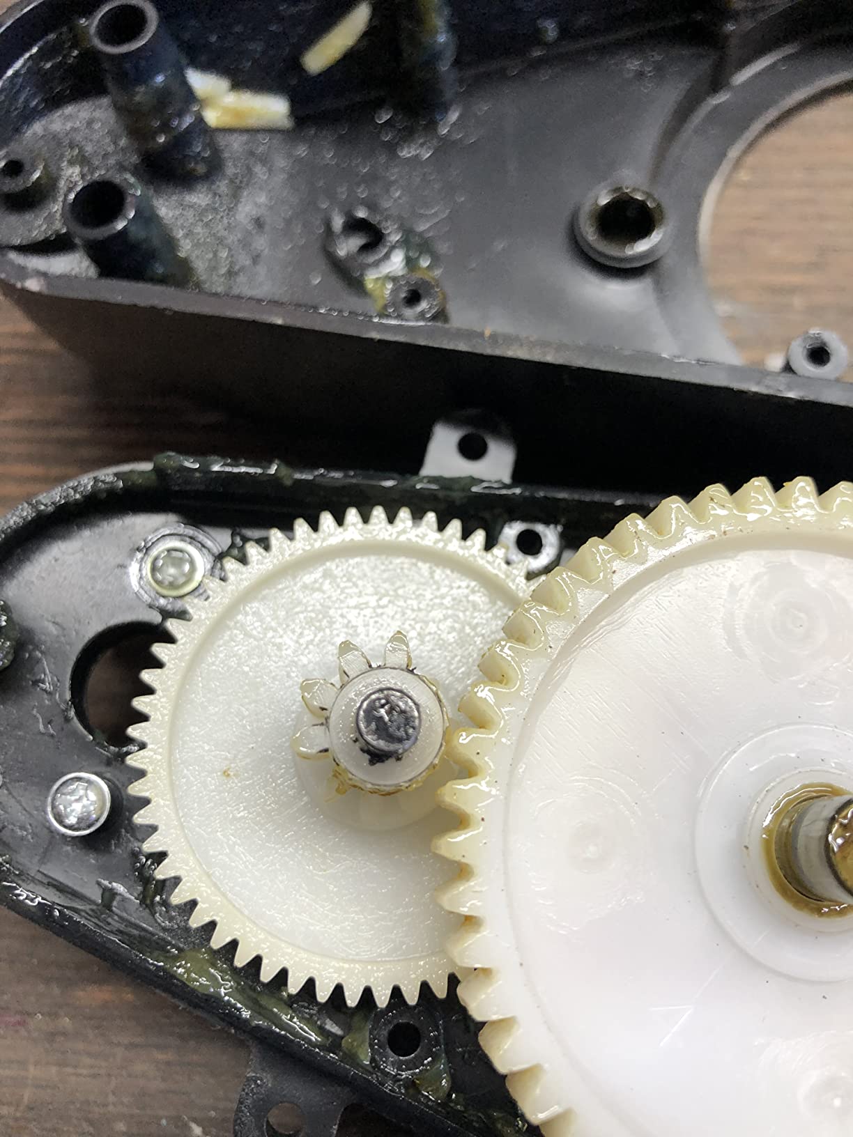 12V550 40000RPM DC Motor Gearbox, Suitable for Children's Riding SUV Accessories, High-Speed RS550 12V High Torque Motor Gearbox, for Children Riding Toy Replacement Parts customer photo 2