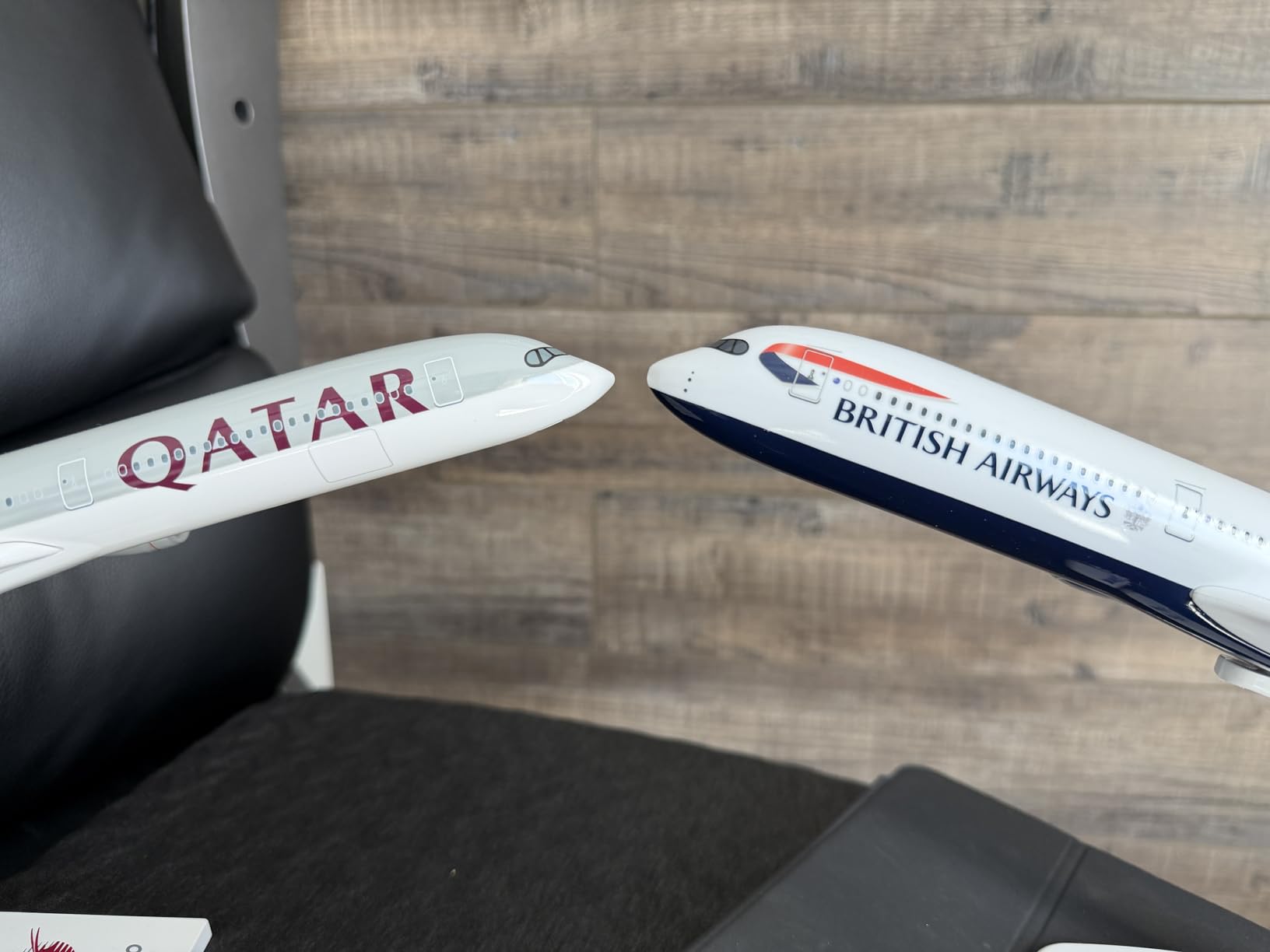Skymarks Daron Qatar A350-1000 1/200 (SKR1074) customer photo 1