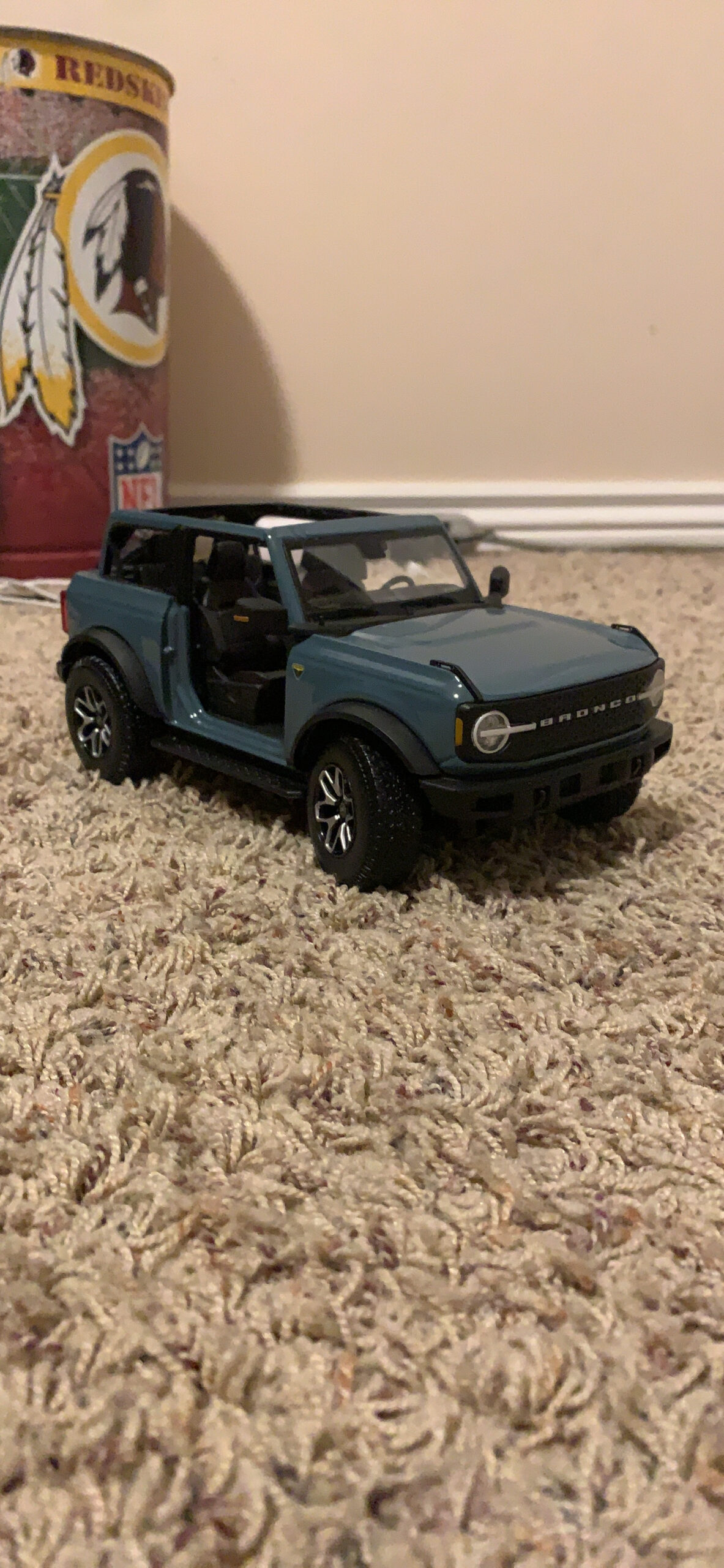 Diecast Cars 2021 Ford Bronco Badlands Blue Special Edition 1/18 Diecast Model Car by Maisto 31457 customer photo 2