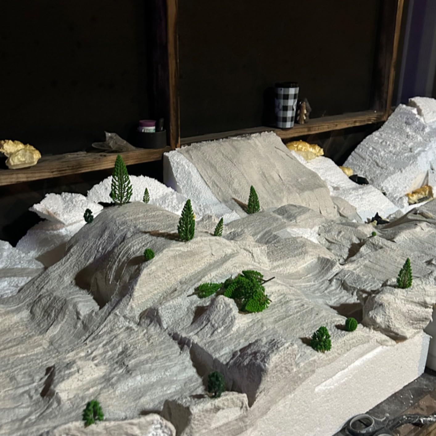 SaktopDeco 40 PCS Miniature Trees Bushes Model Trees Diorama Trees Woodland Scenic Train Scenery Railroad Architecture Fake Trees customer photo 1