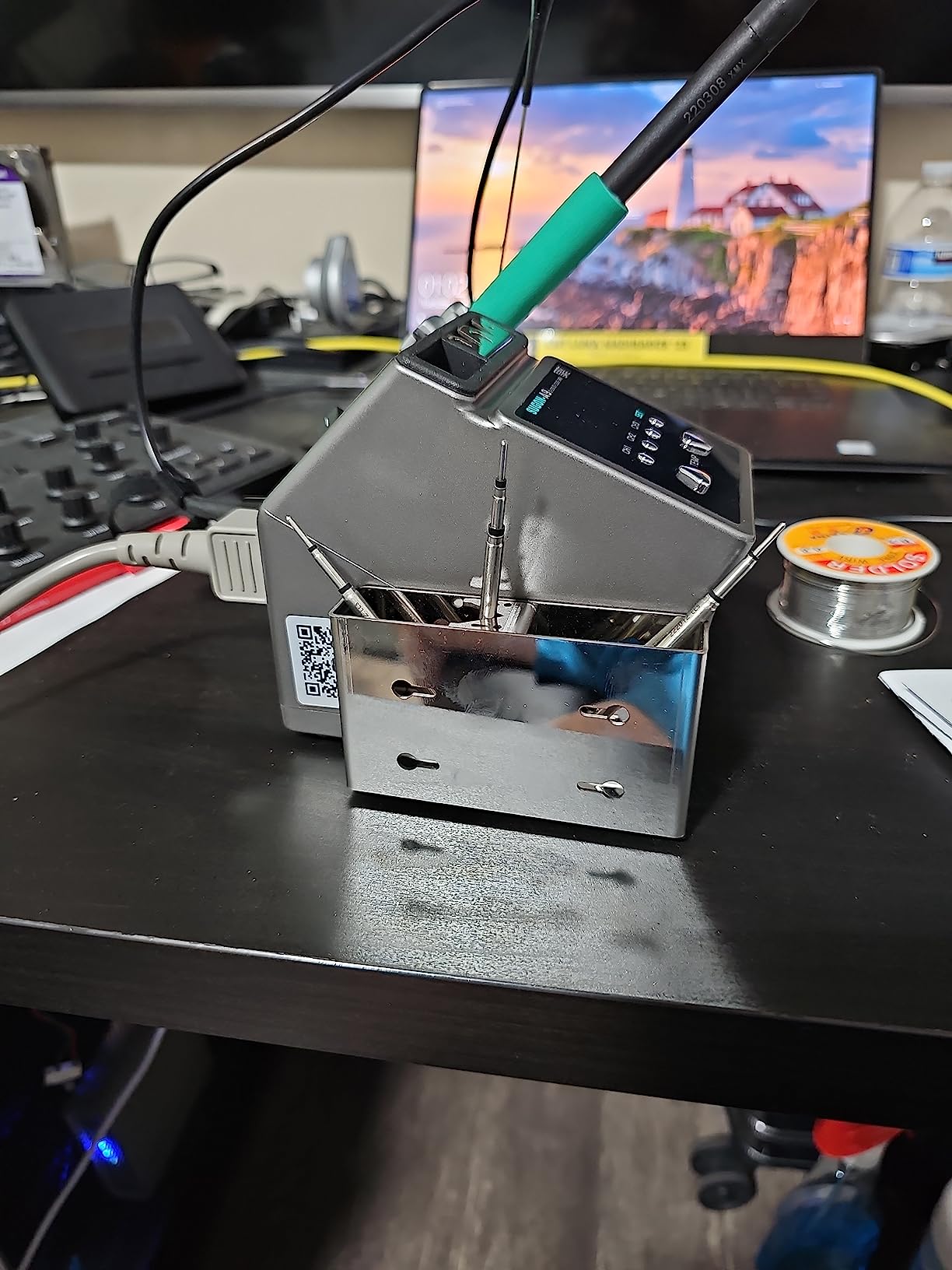 SUGON T3602 Professional Soldering Station with 2-Second Rapid Heat Up, Dual Zone Control customer photo 1