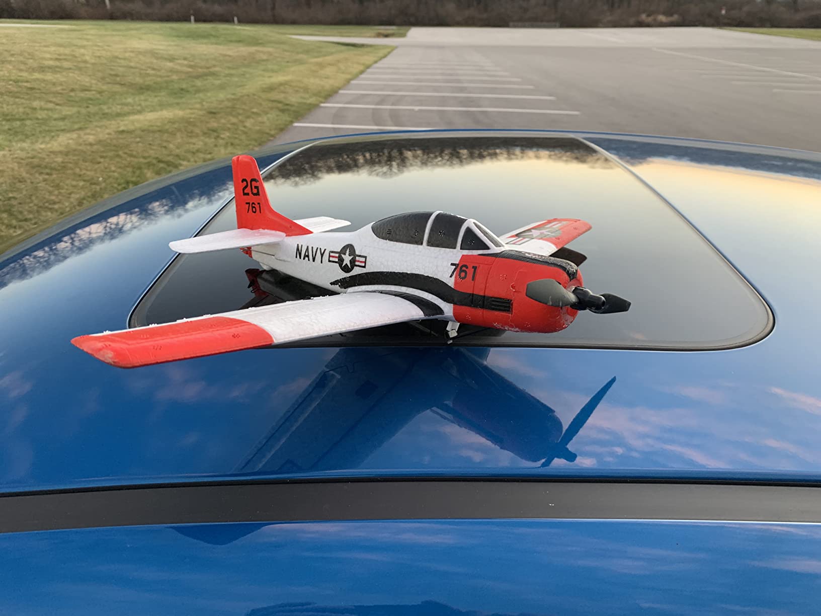 Volantexrc RC Airplane T28 Trojan Parkflyer 4CH with Xpilot Stabilization customer photo 1