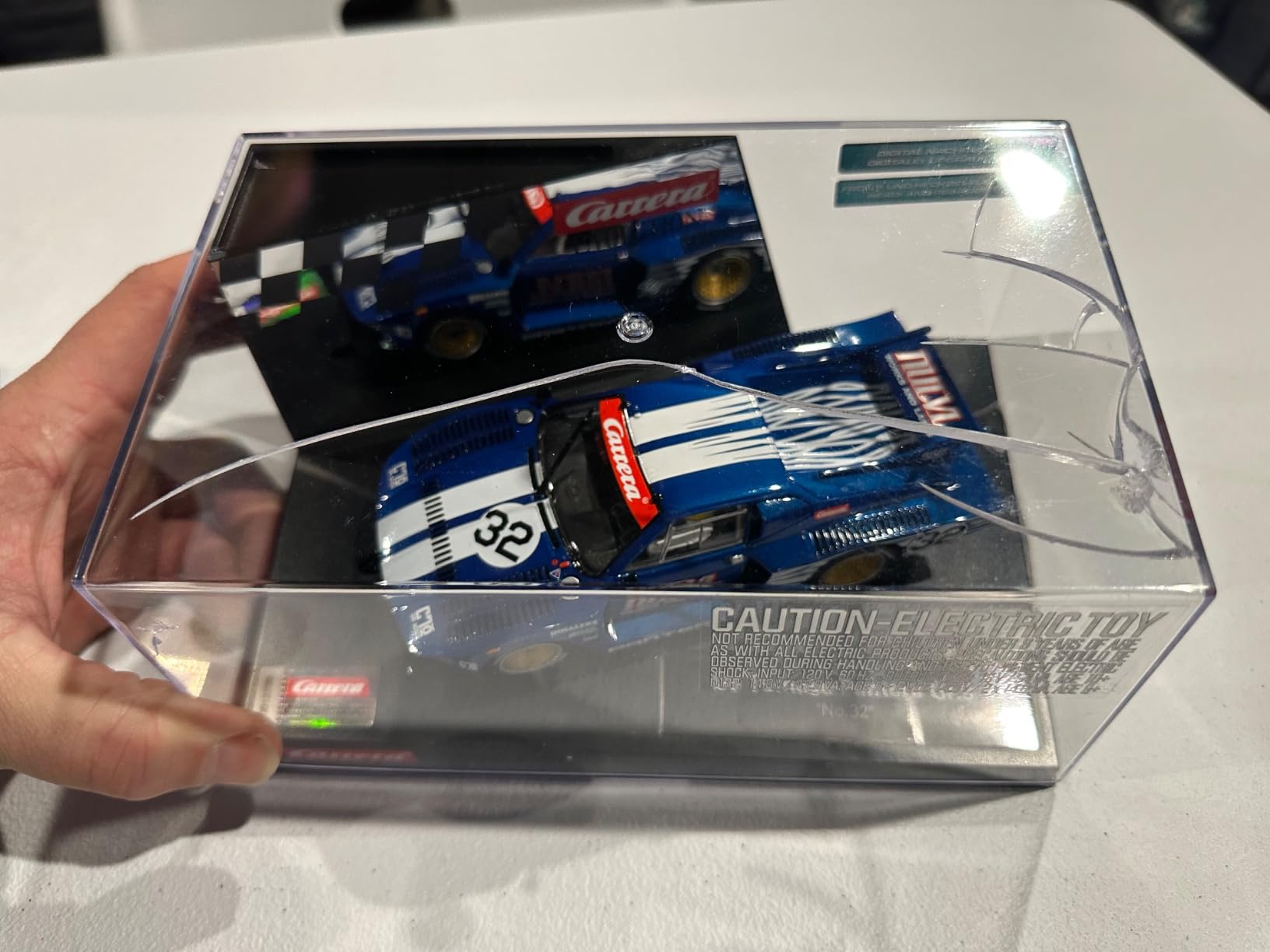 Carrera 27671 De Tomaso Pantera No.32 1:32 Scale Analog Slot Car Racing Vehicle Evolution customer photo 2