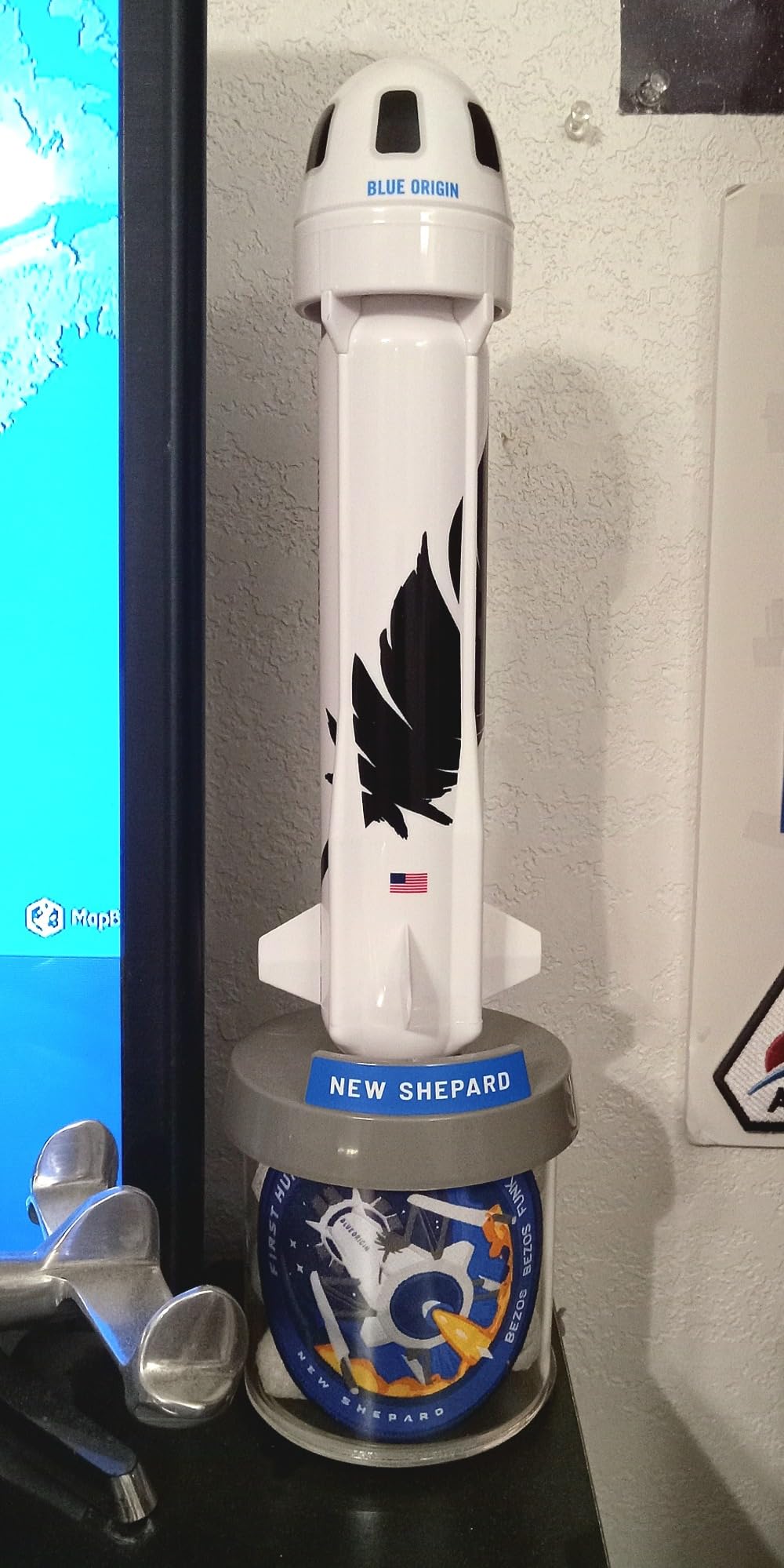 Estes 2198 Blue Origin New Shepard Rocket-Building Kit, Beginner Flying-Rocket-Model Kit for Ages 10+ customer photo 1