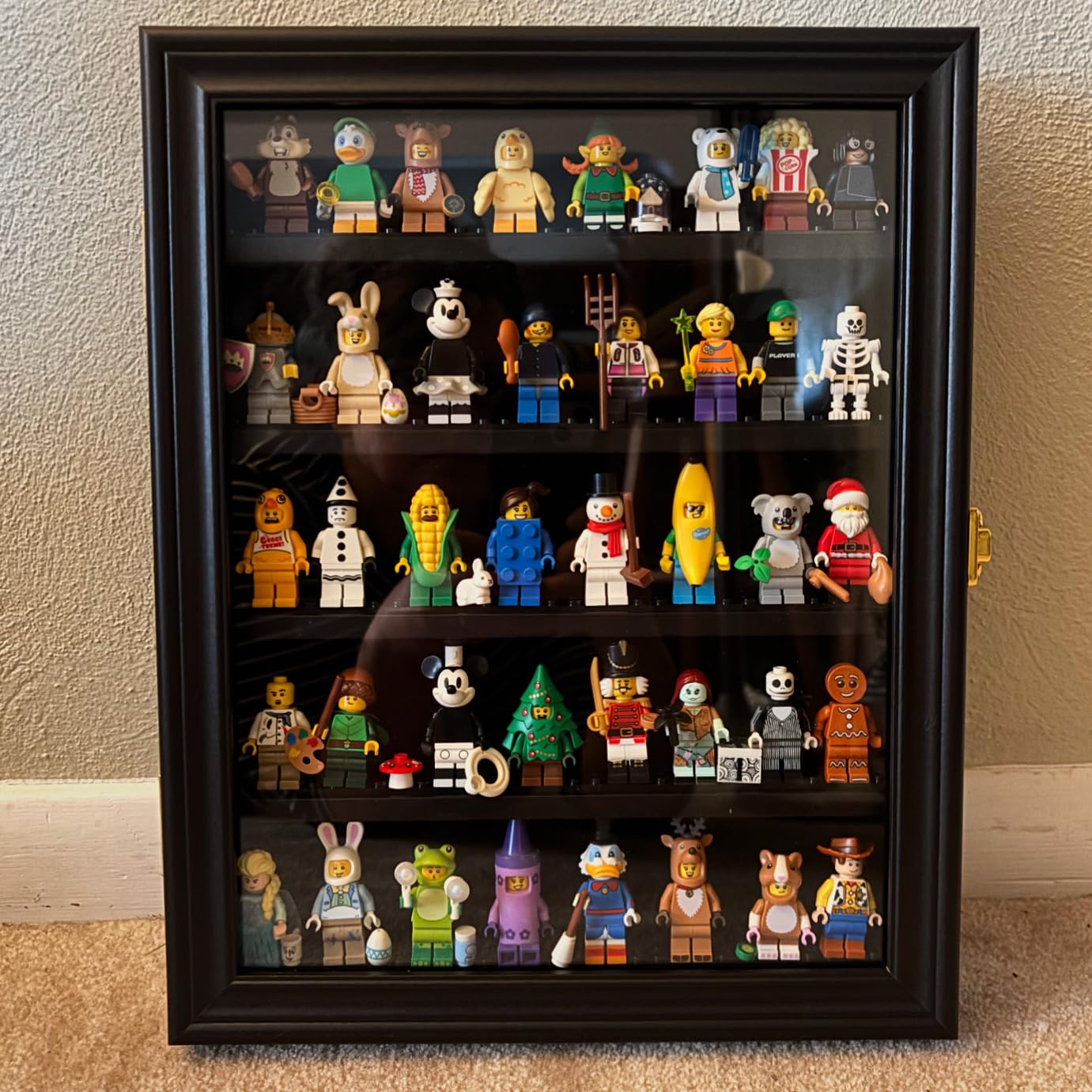 VERANI Minifigures Miniature Display Case Collectibles Display Box Wall Mount Figure Display Curio Cabinet with Lockable Anti Dust Door for Small Objects Lockable Removable Shelves - Small Black customer photo 2