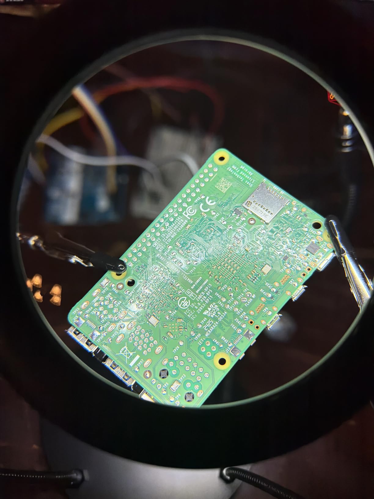 XYK Helping Hands Soldering Station with 3X Magnifying Glass with light, 4 Flexible Helping Hand Arms Magnifier and Third Hand Soldering Tool for Electronic Repair Soldering Jewelry Crafts customer photo 1