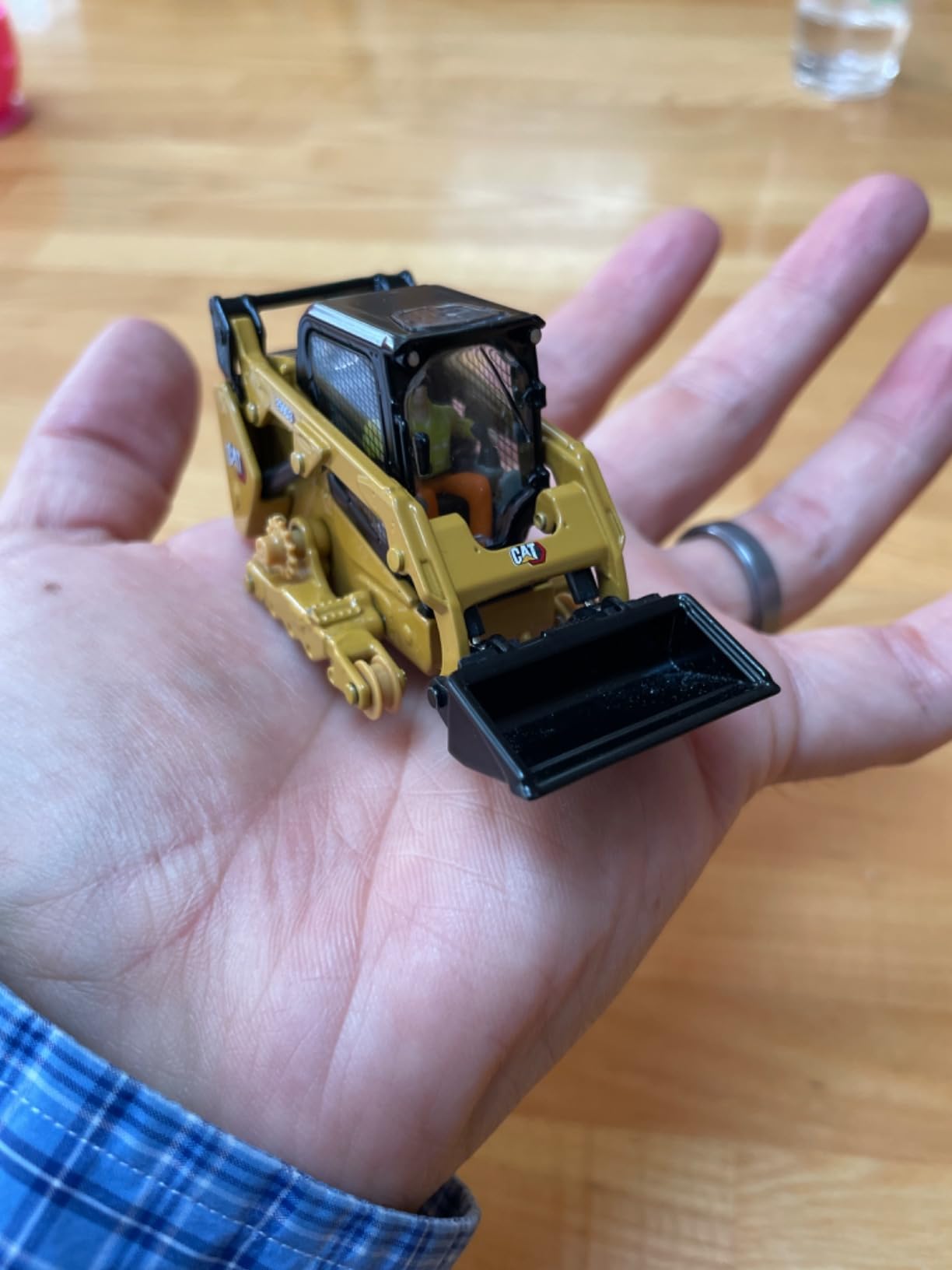Diecast Masters 1/50 CAT 259D3 Compact Track Loader w/Bucket, Fork & Grapple Bucket 85677 customer photo 1
