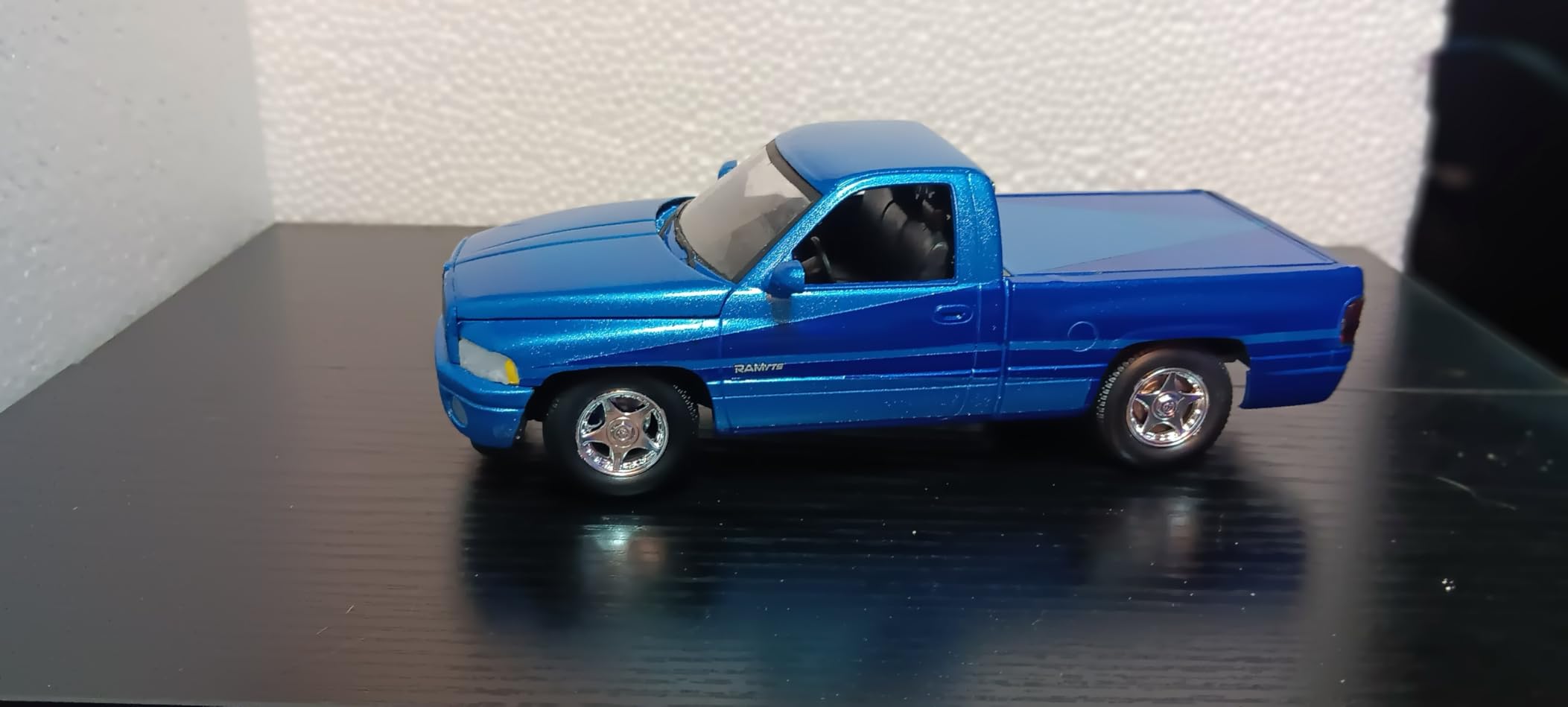 8Rolls Thin Painters Tape Fine Line Masking Tape Set for Model Painting customer photo 2